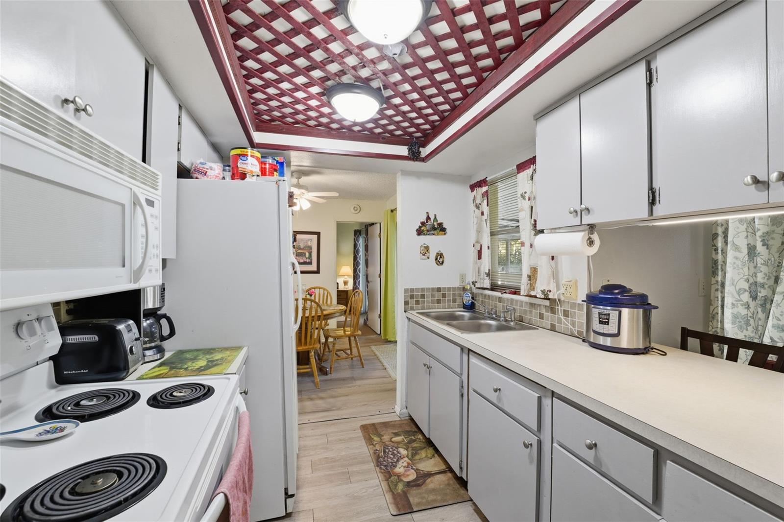 Image 10 of 64 For 8035 Gleneagle Drive