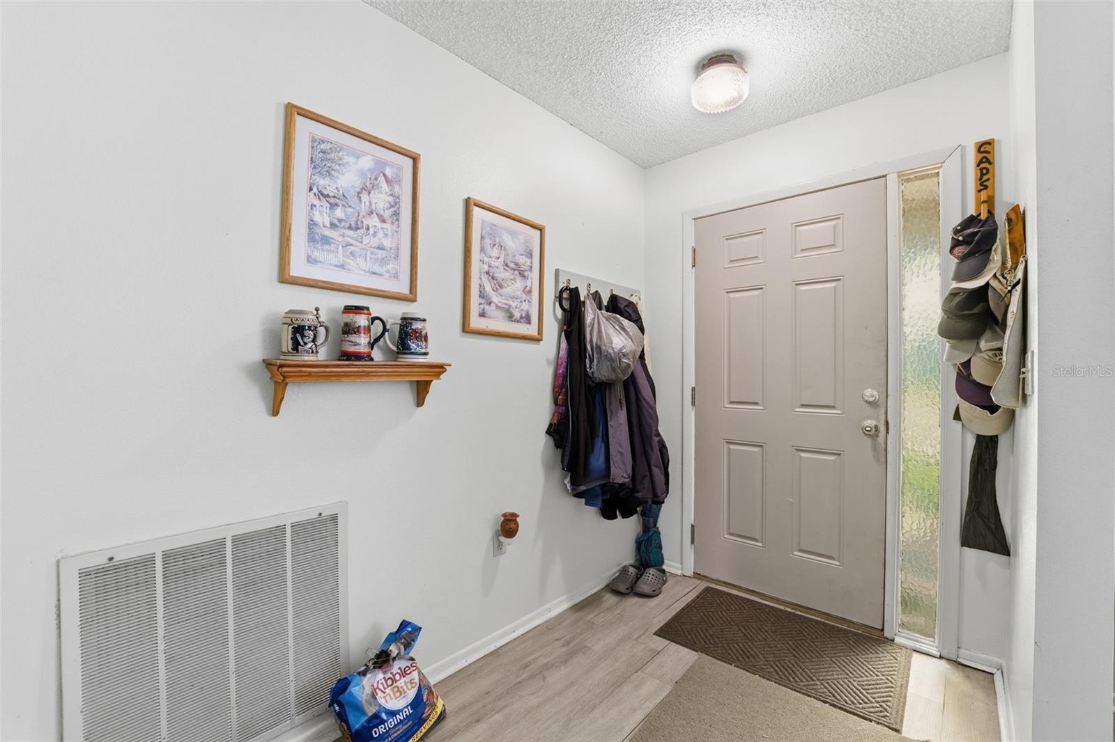 Image 4 of 64 For 8035 Gleneagle Drive