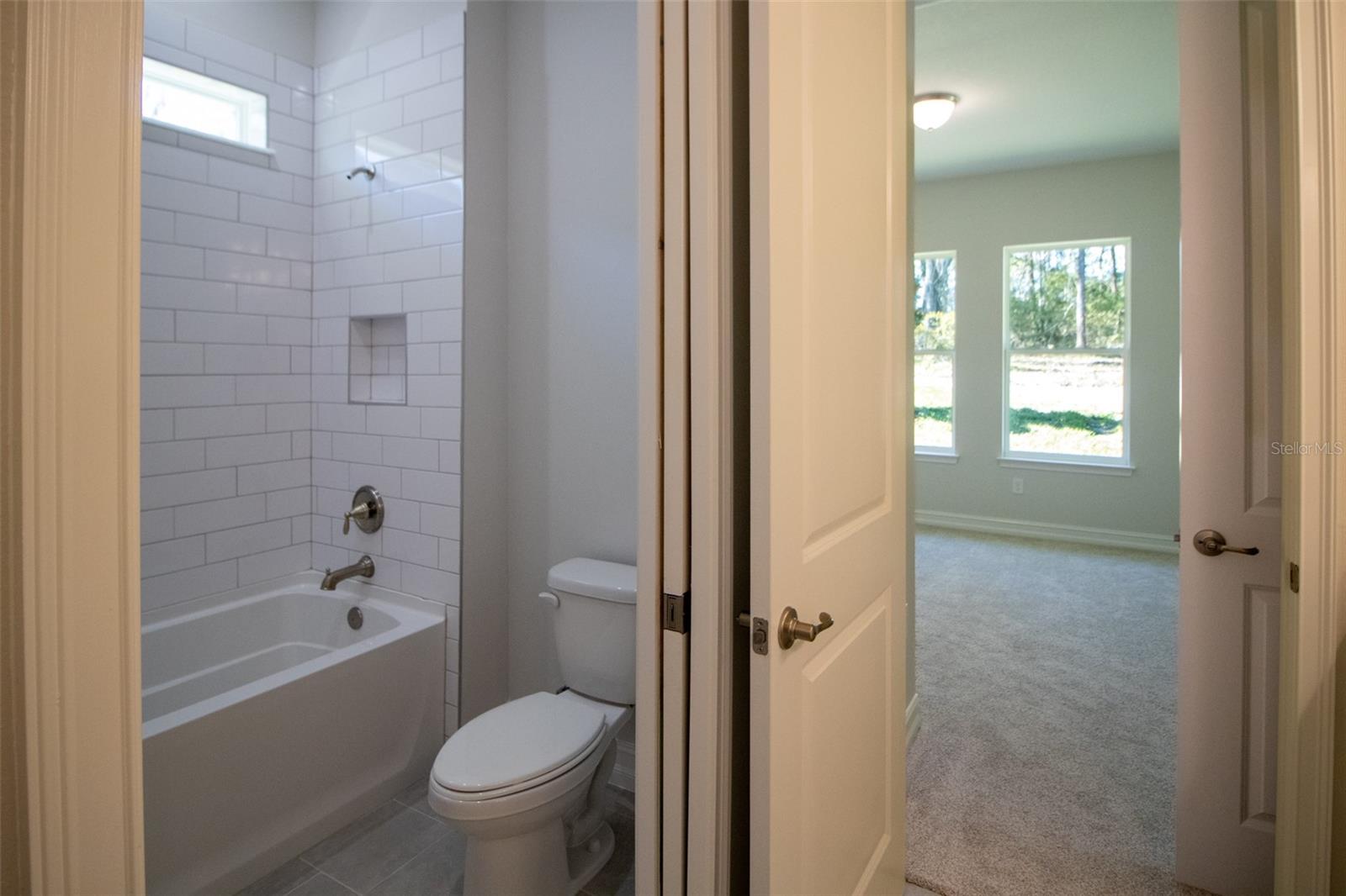 Image 33 of 55 For 3970 Southern Valley Loop