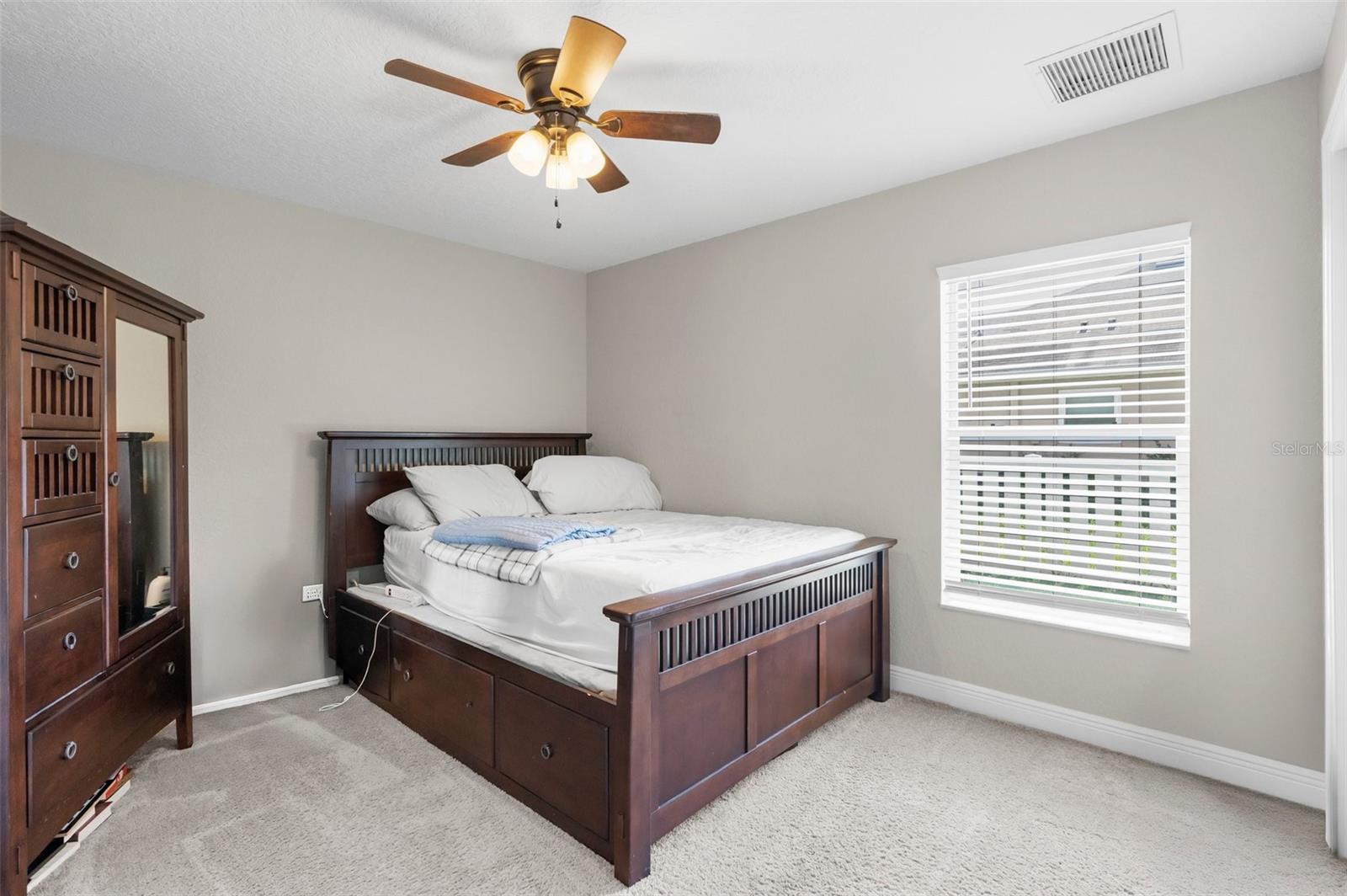 Listing photo id 14 for 12026 Penguin Avenue