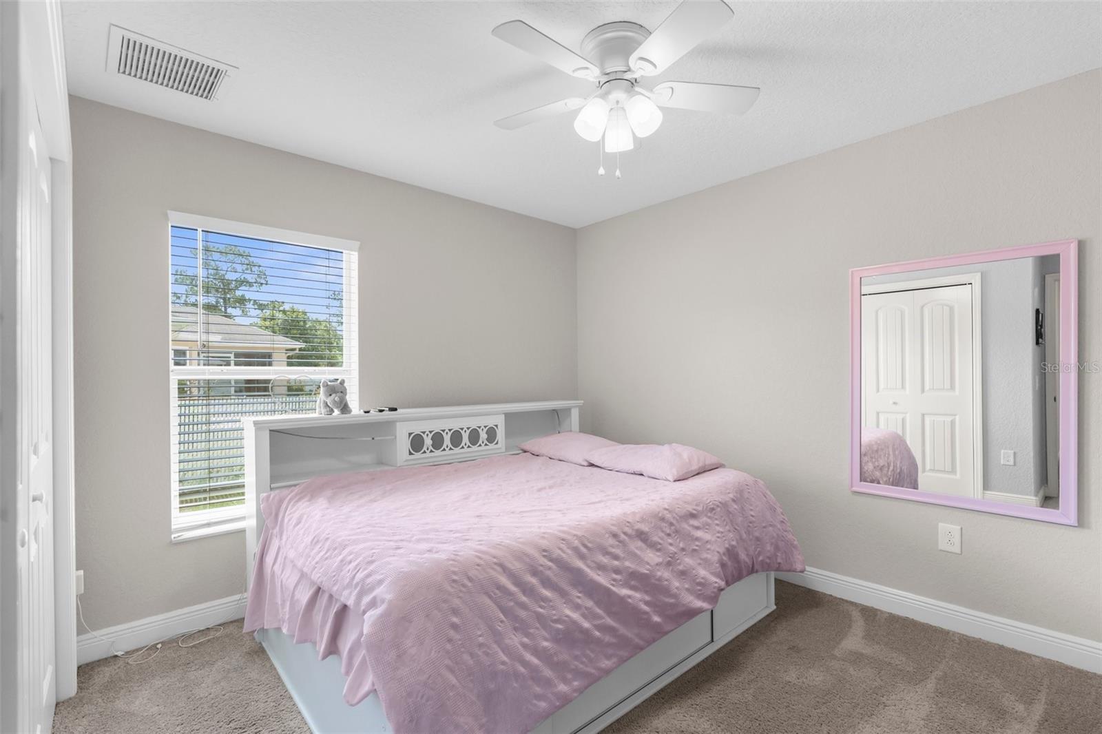 Listing photo id 16 for 12026 Penguin Avenue