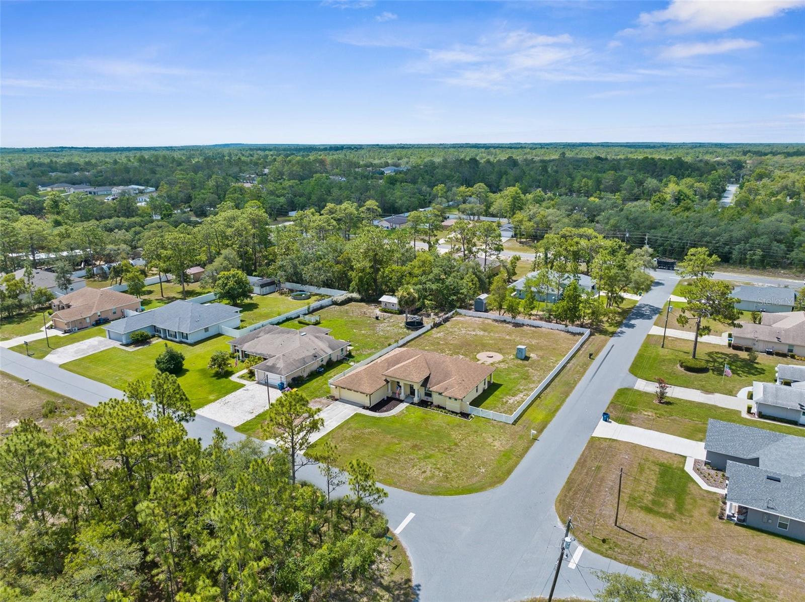 Listing photo id 24 for 12026 Penguin Avenue