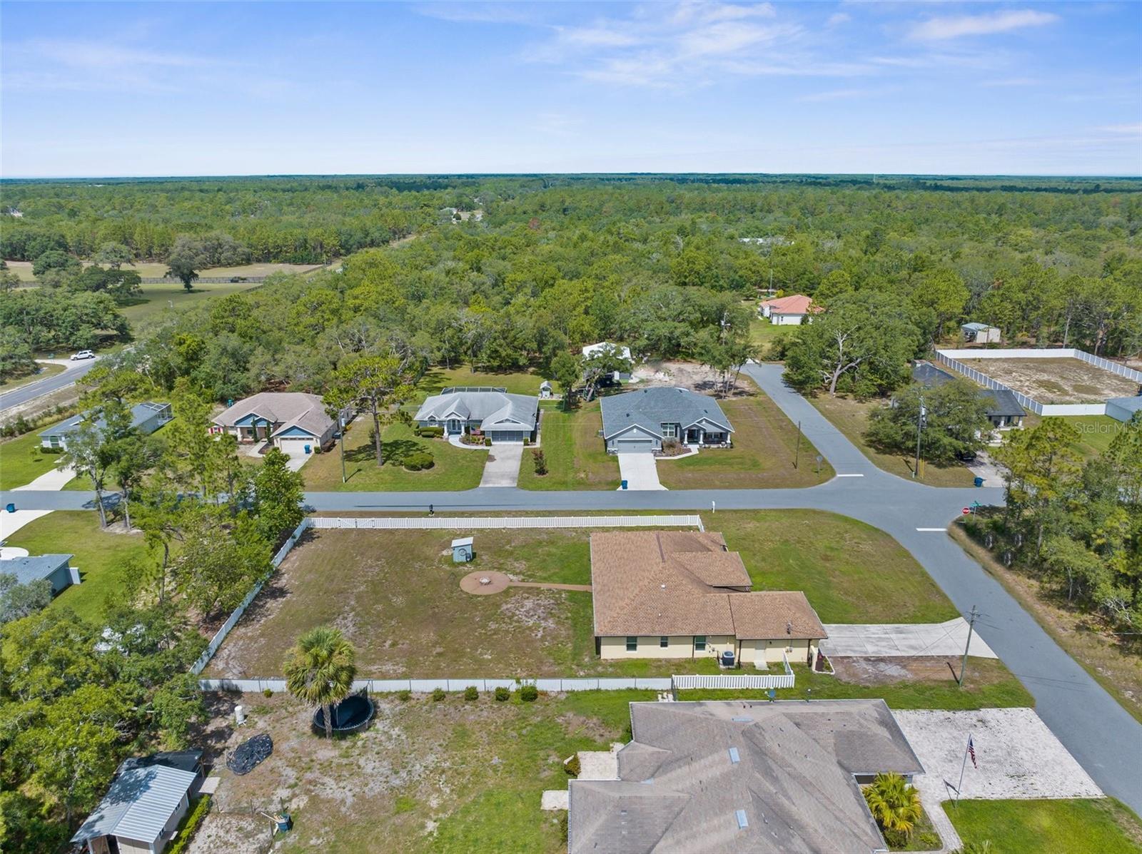 Listing photo id 26 for 12026 Penguin Avenue