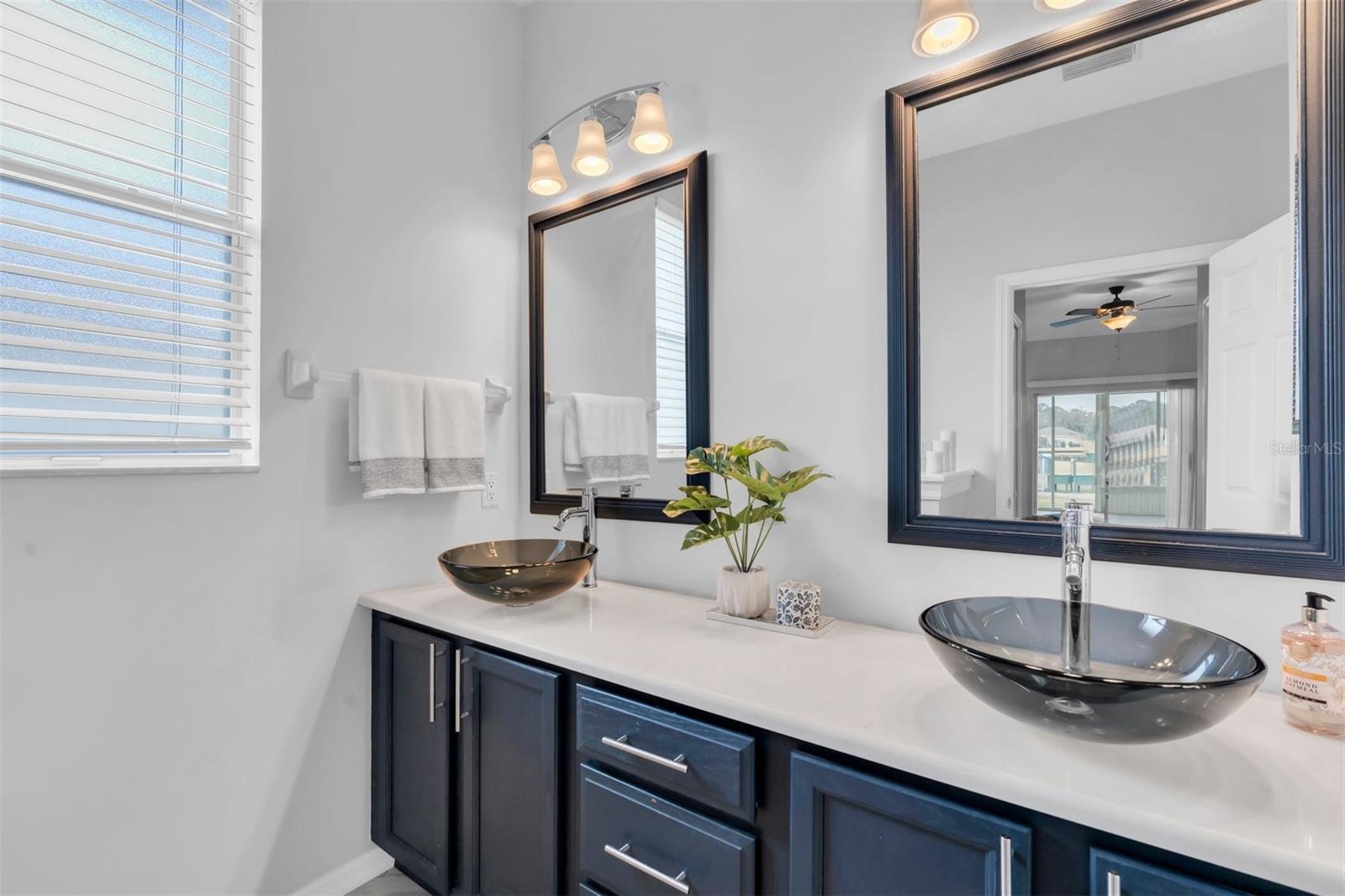 Image 22 of 42 For 11429 Hidden Cove Ct.