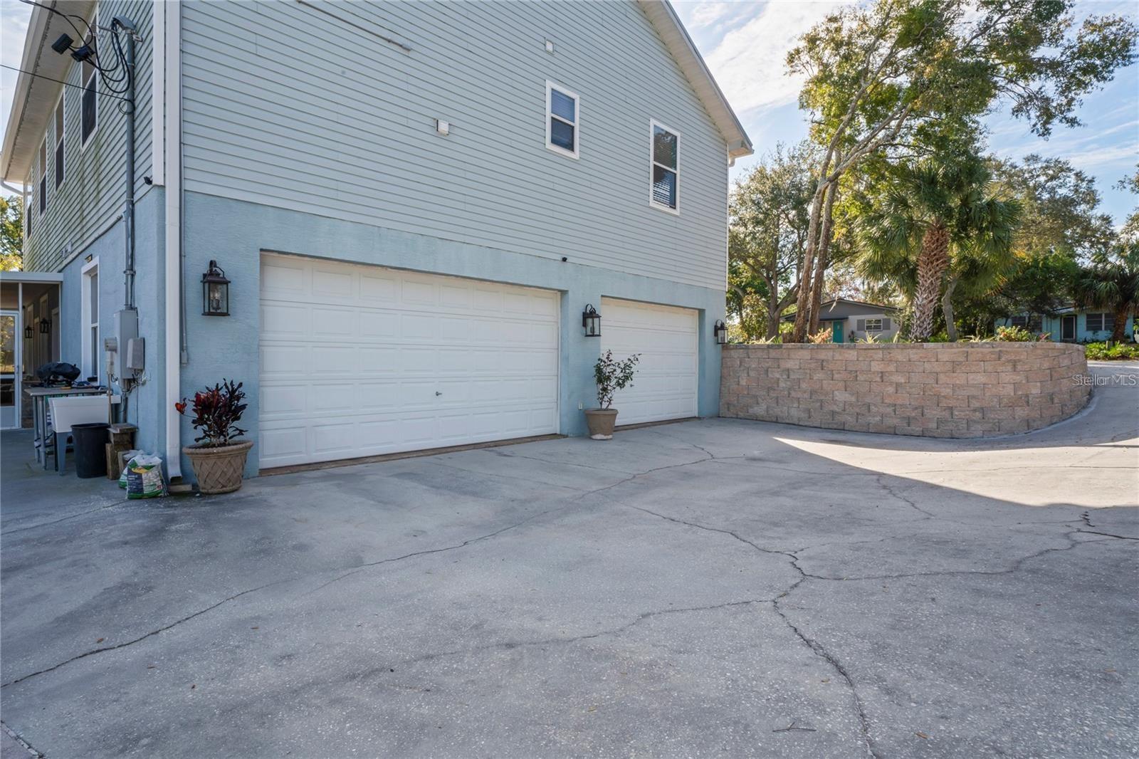 Image 35 of 47 For 6131 Central Avenue