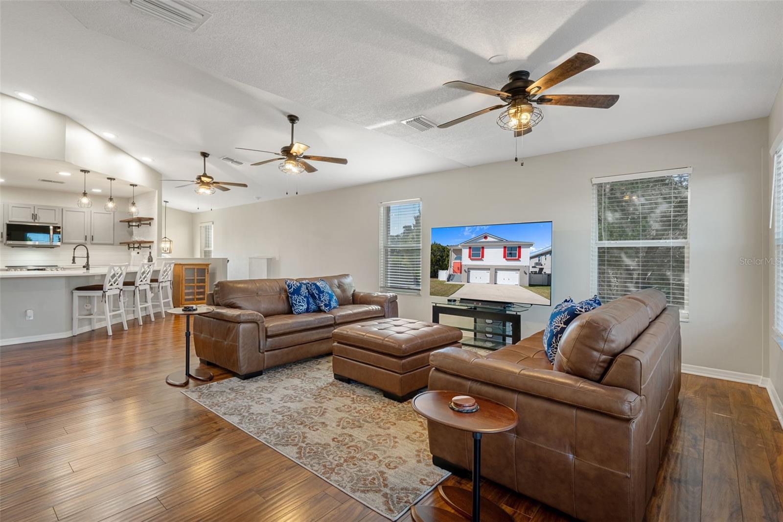 Image 19 of 79 For 3209 Rose Arbor Drive