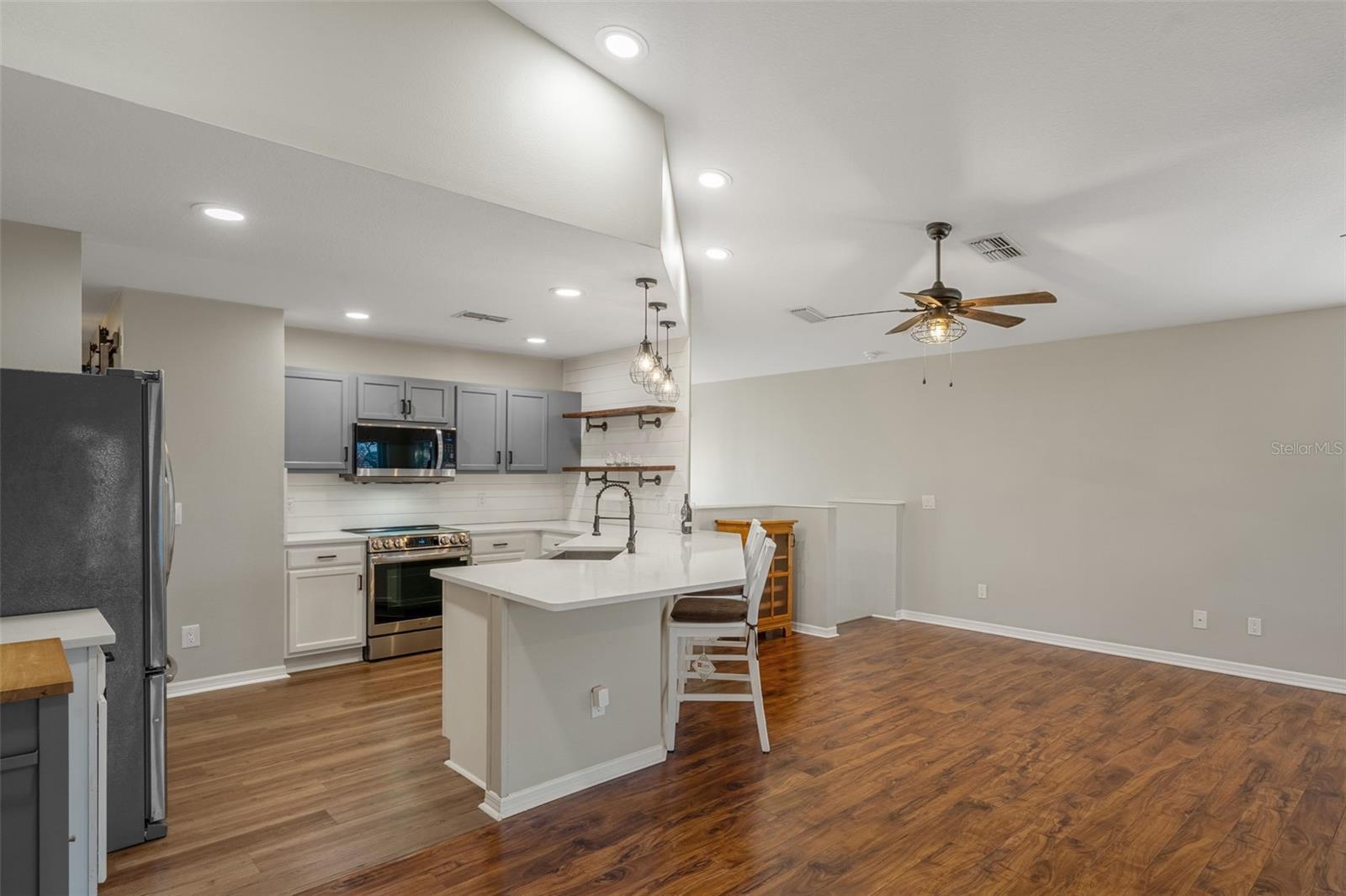 Image 20 of 79 For 3209 Rose Arbor Drive