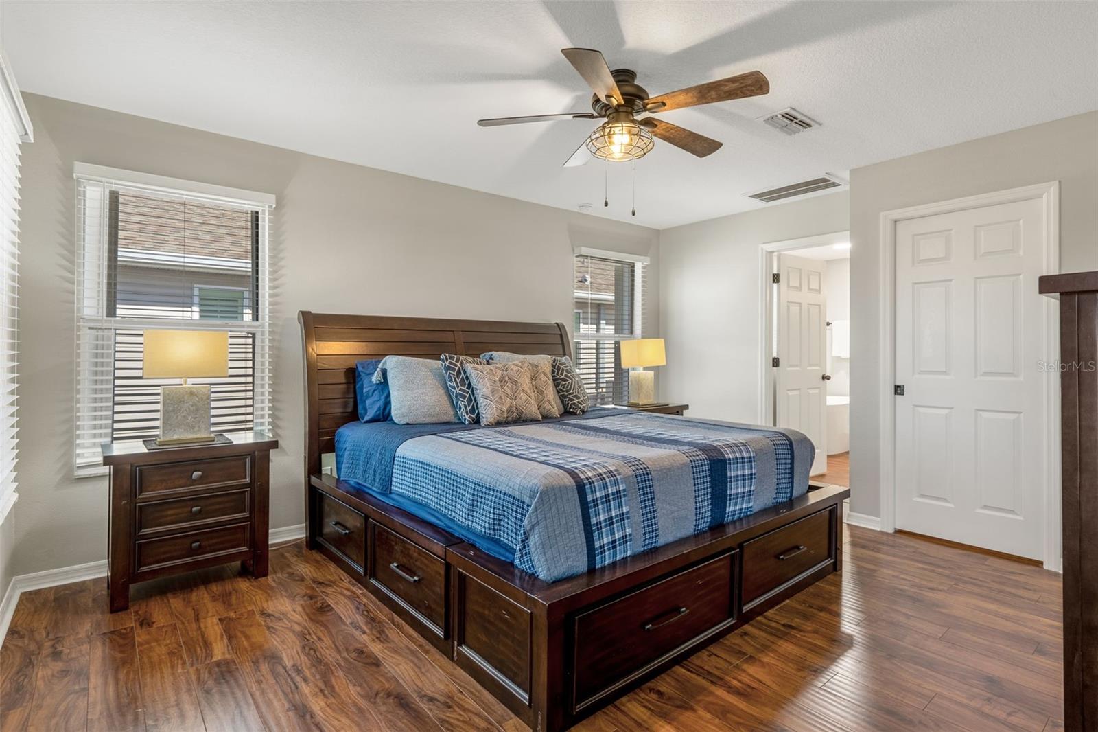 Image 28 of 79 For 3209 Rose Arbor Drive