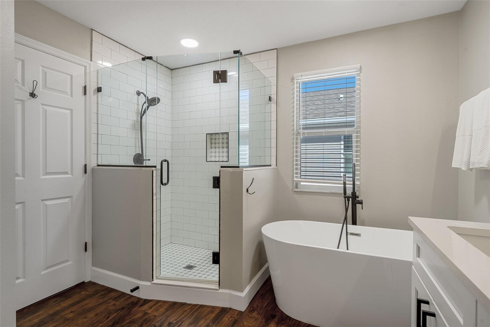 Image 34 of 79 For 3209 Rose Arbor Drive