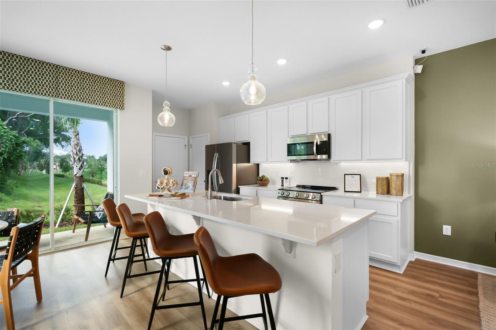 Image 4 of 31 For 1100 Cypress Elm Drive