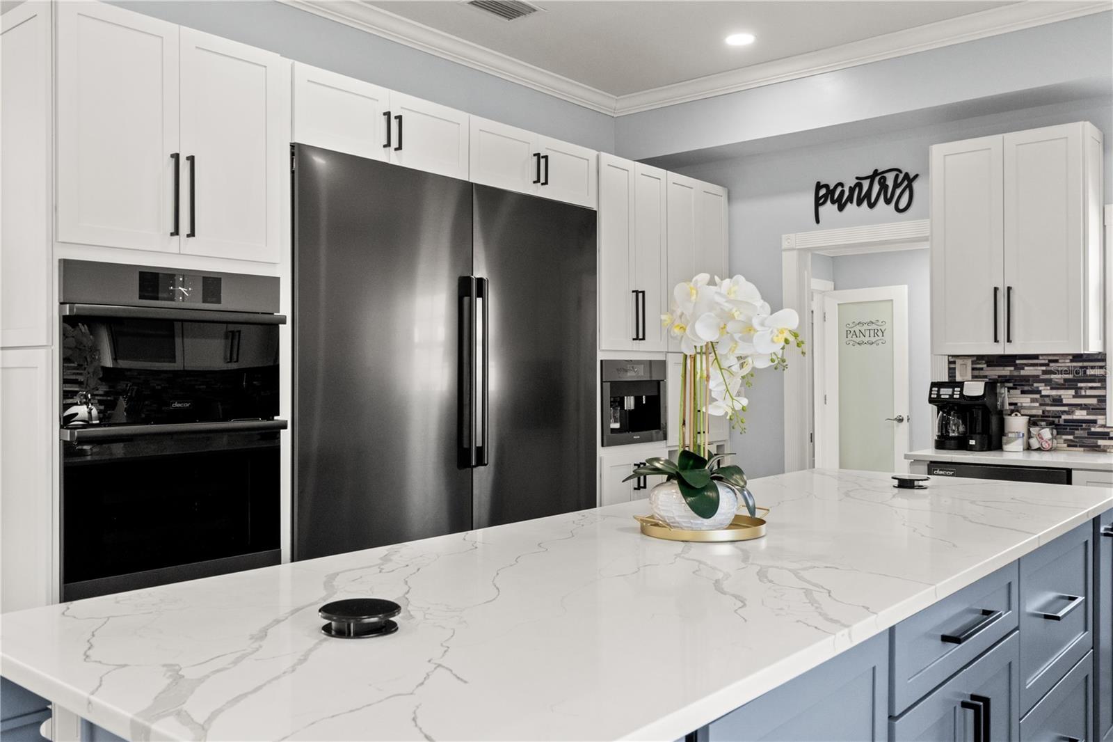 Image 11 of 88 For 14485 Switch Back Road