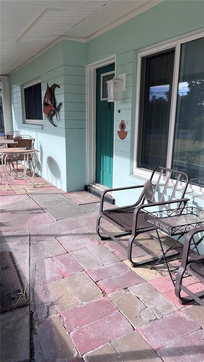 Image 2 of 4 For 701 Sunset Drive