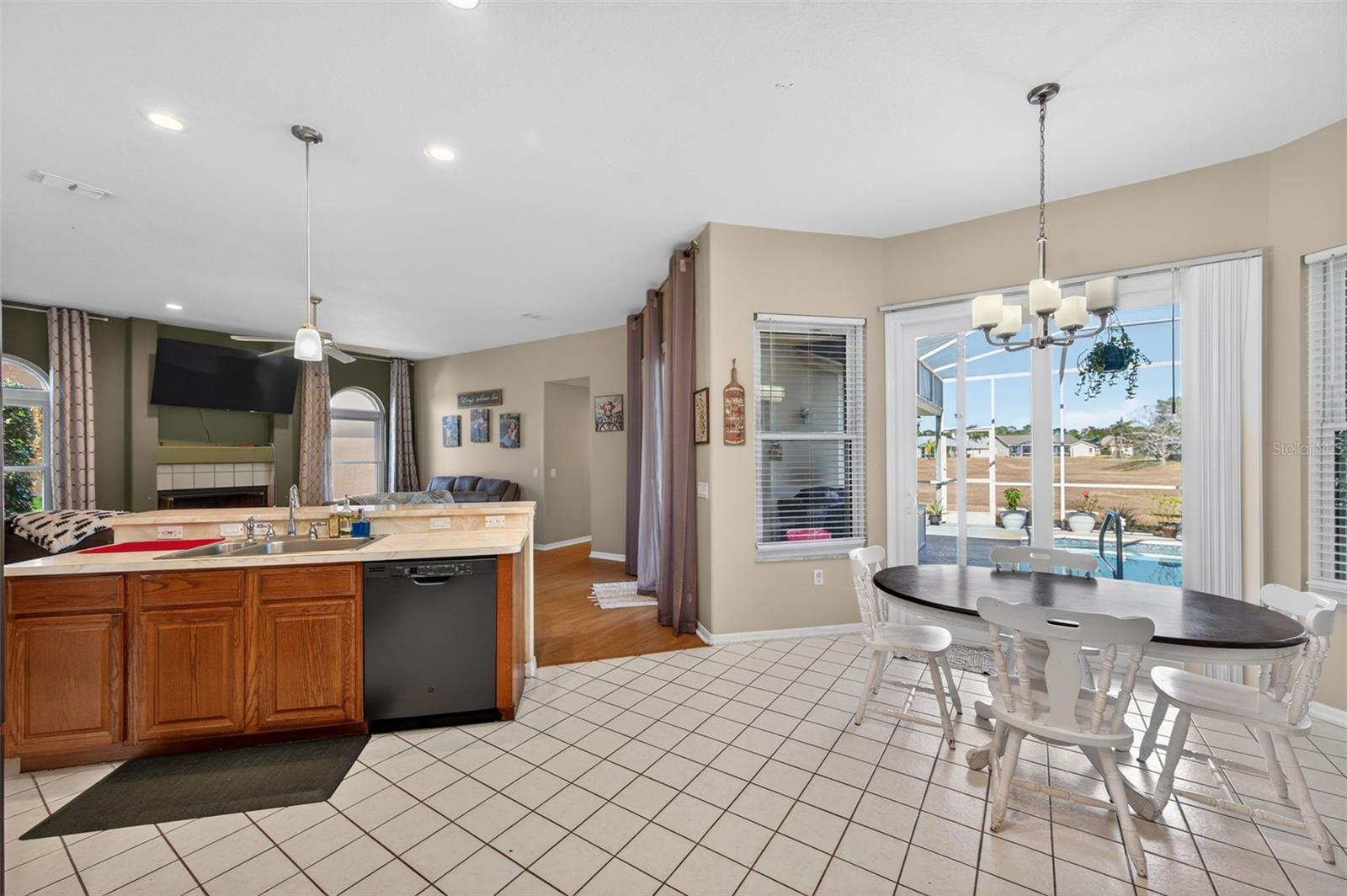 Image 24 of 99 For 8539 Coral Creek Loop