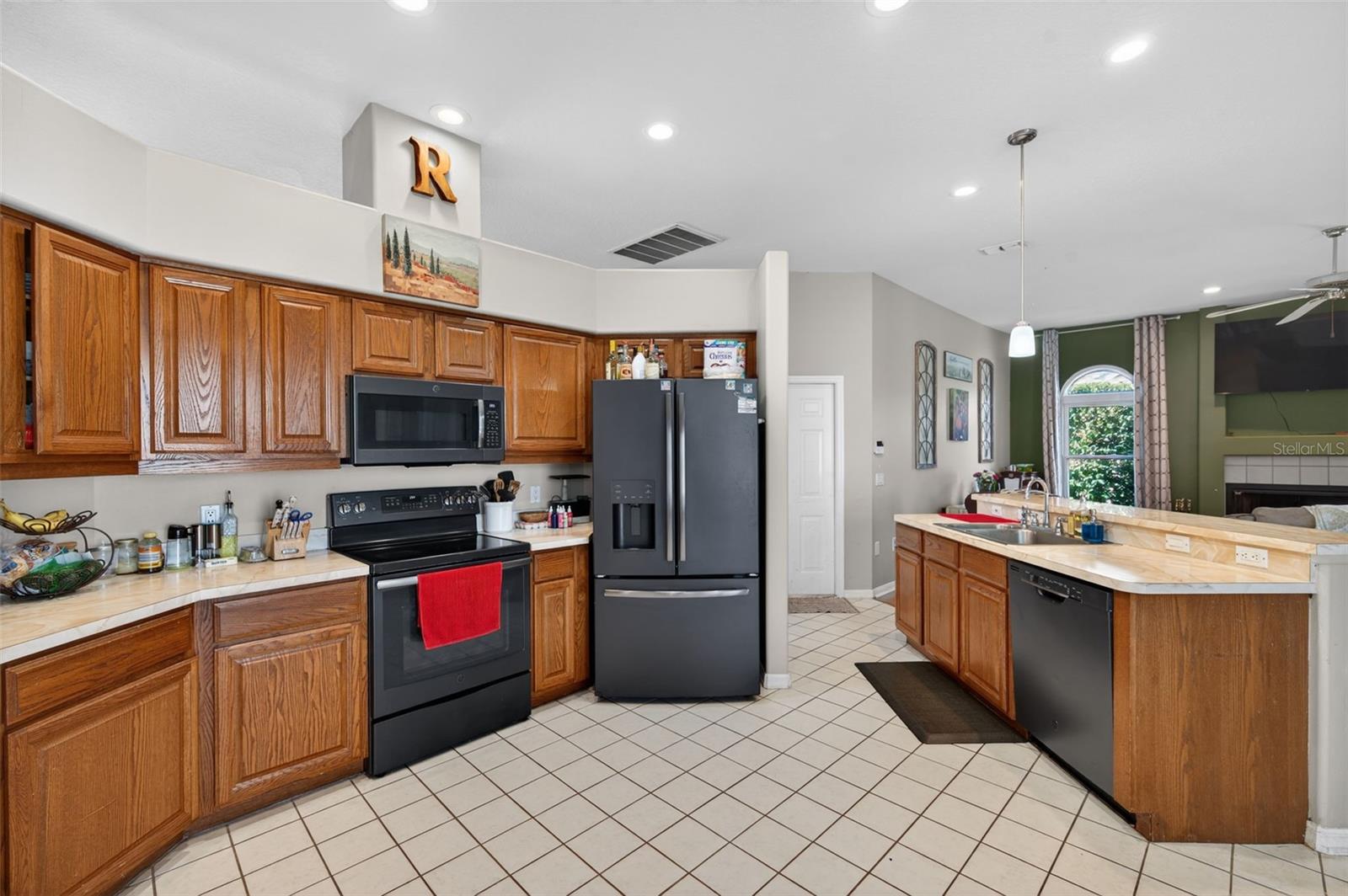 Image 27 of 99 For 8539 Coral Creek Loop