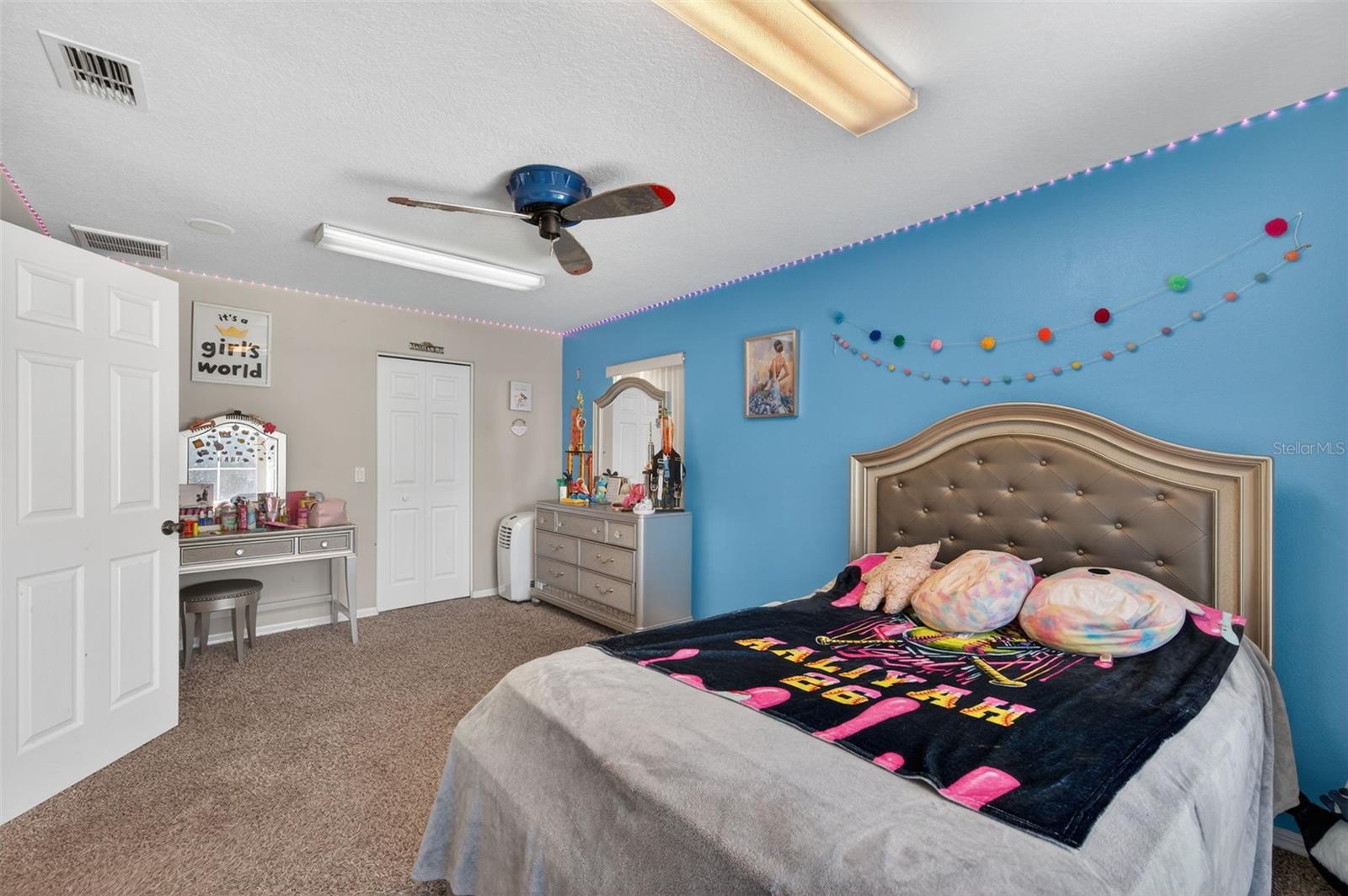 Image 41 of 99 For 8539 Coral Creek Loop