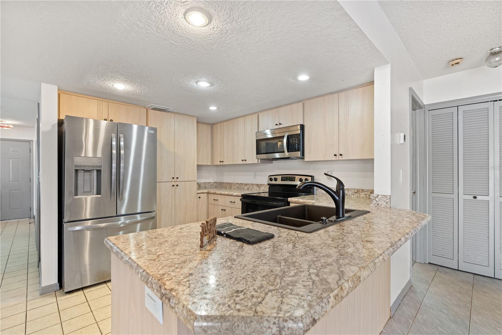 Image 6 of 26 For 60 Durham Court