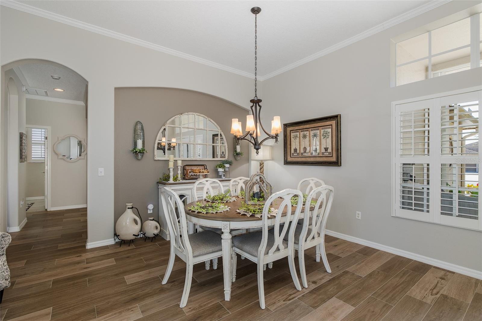 Image 7 of 82 For 1710 Lakestone Drive