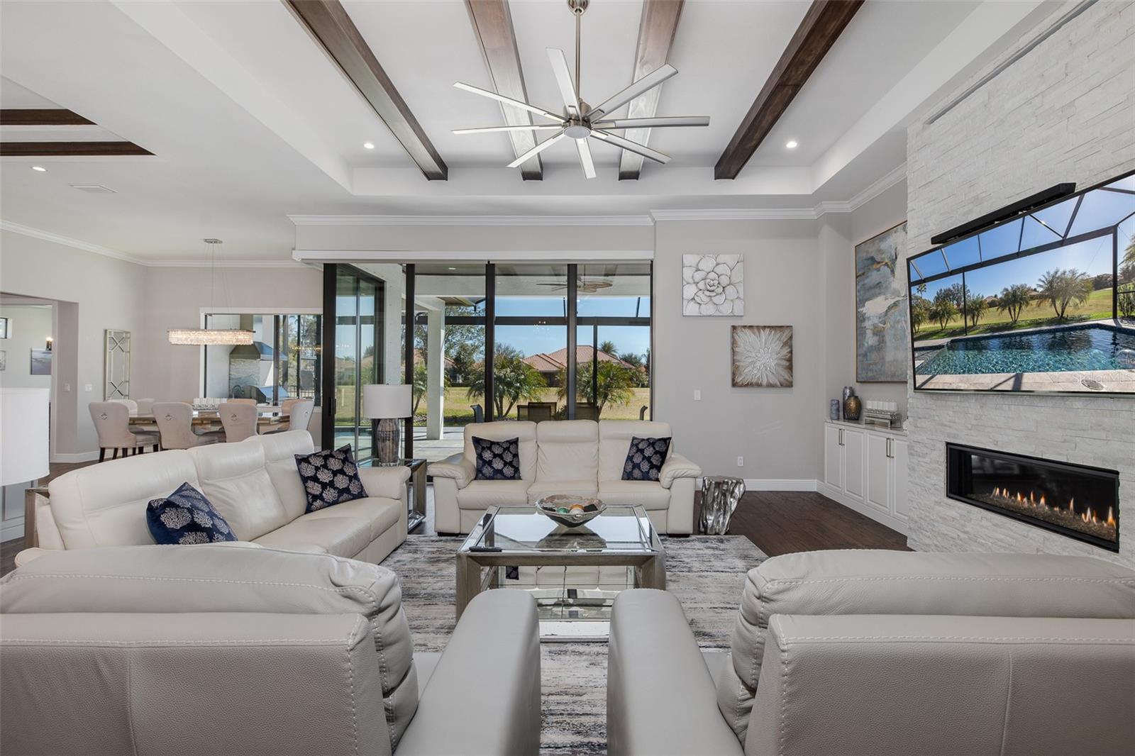 Image 10 of 100 For 1222 Almeria Drive