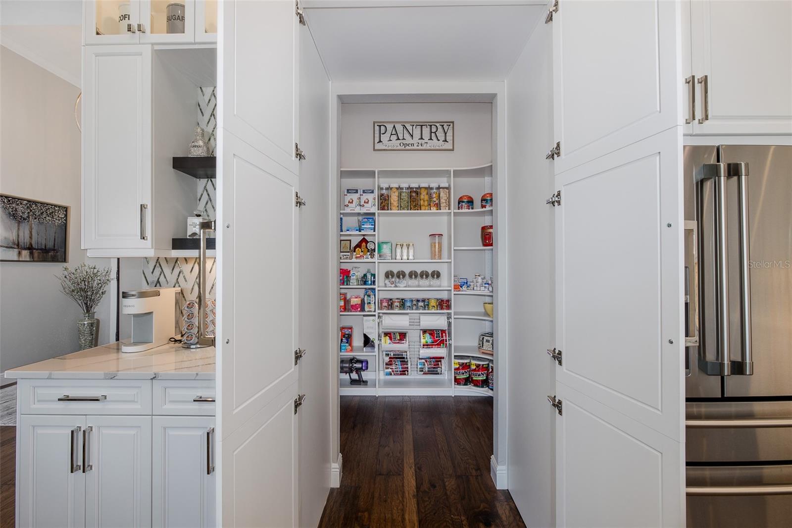 Image 20 of 100 For 1222 Almeria Drive