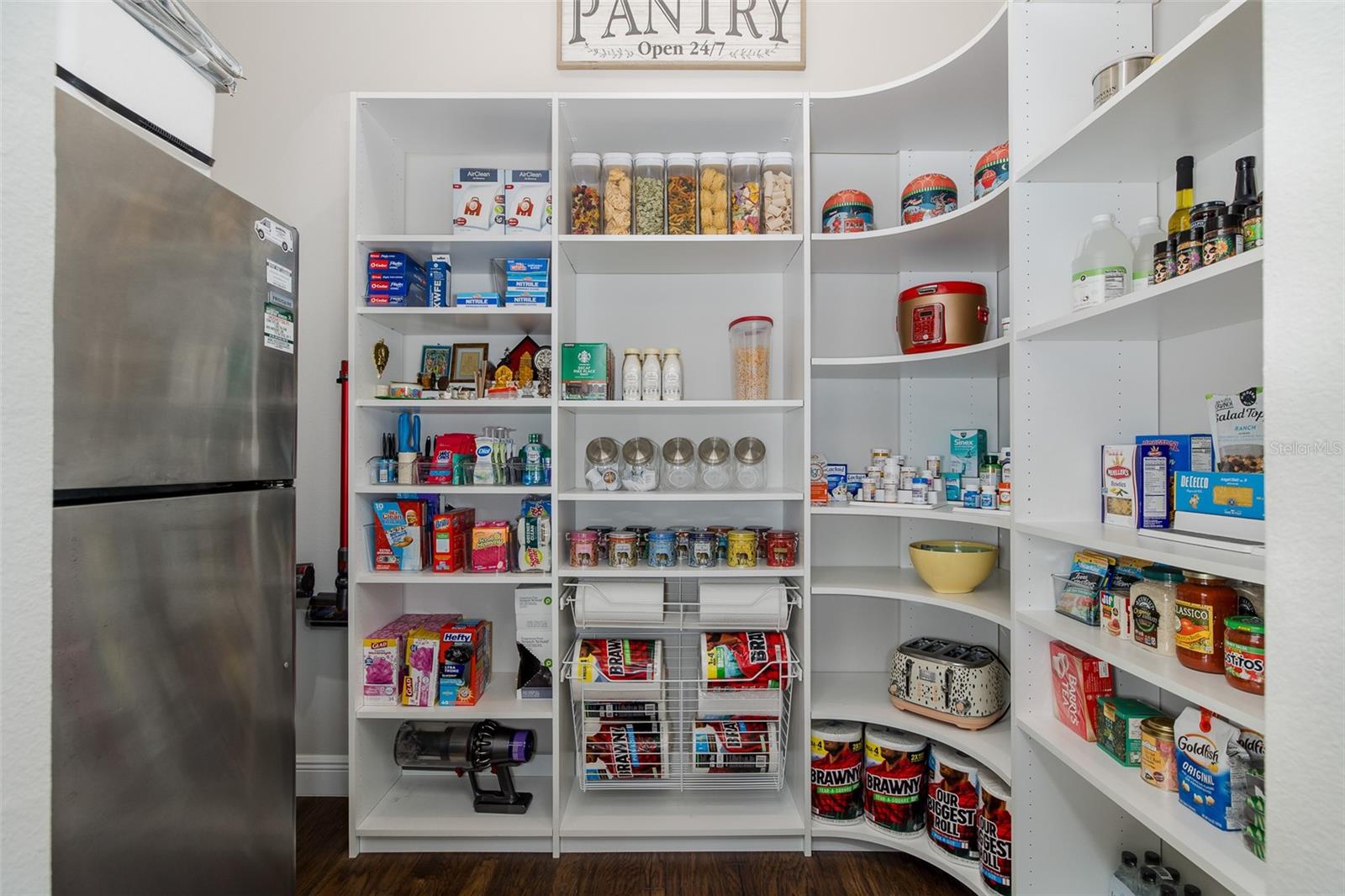 Image 21 of 100 For 1222 Almeria Drive