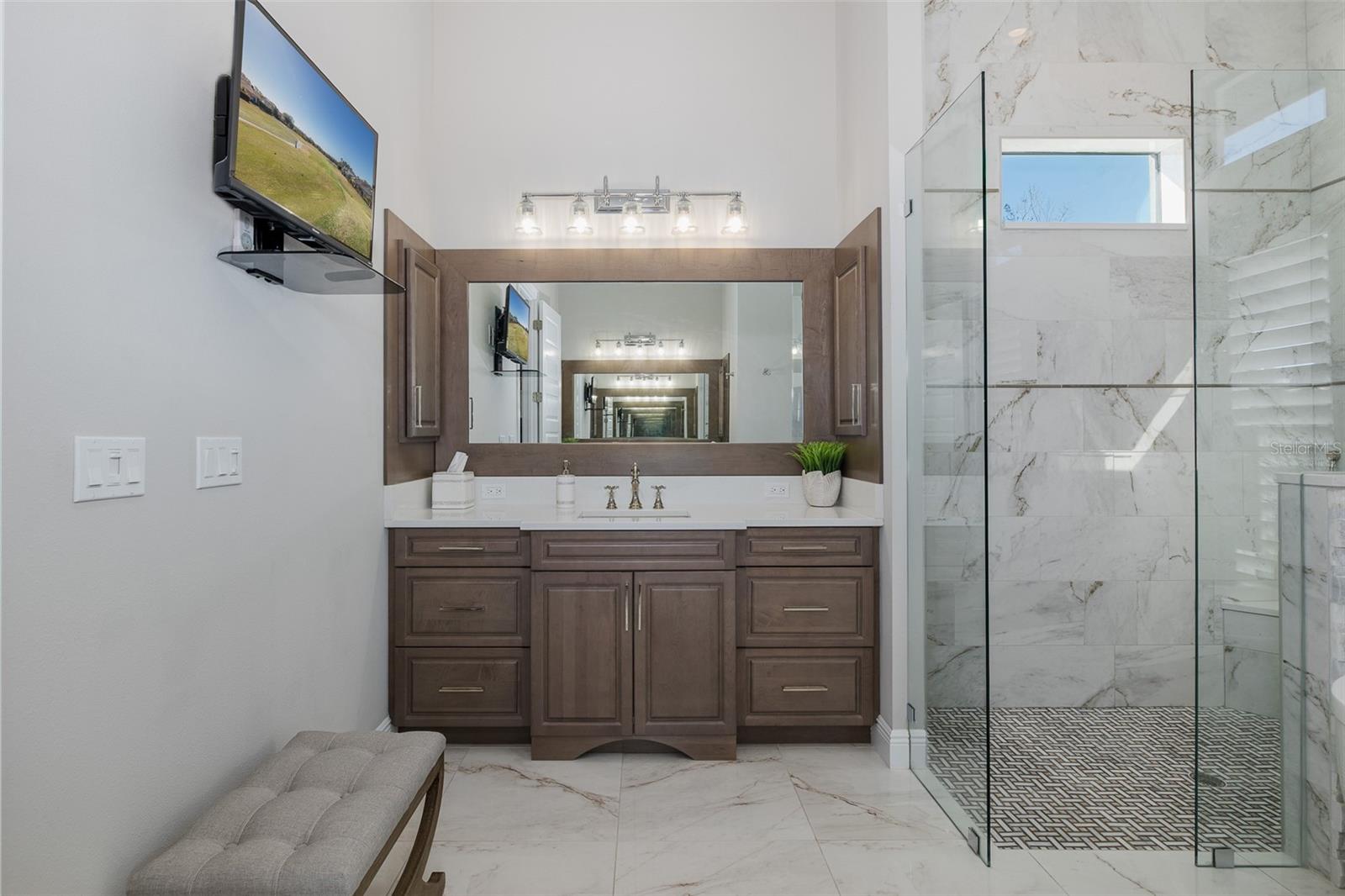 Image 34 of 100 For 1222 Almeria Drive