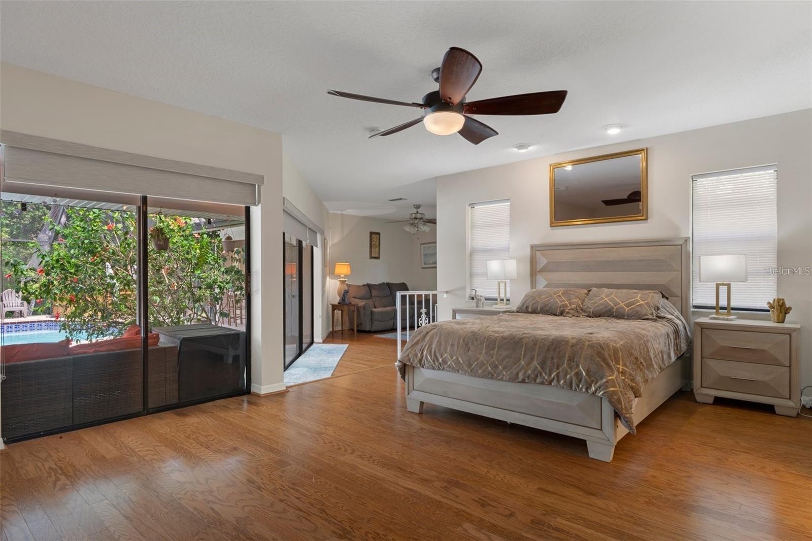 Image 14 of 37 For 6475 Laurel Oak Drive