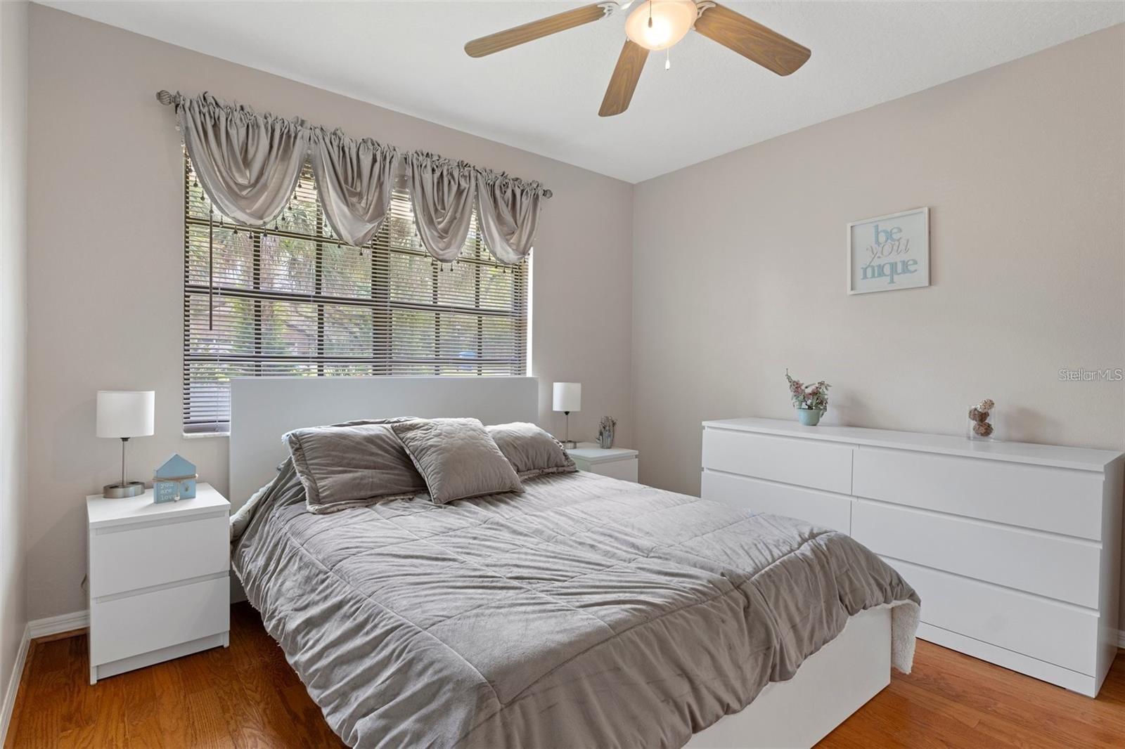 Image 18 of 37 For 6475 Laurel Oak Drive