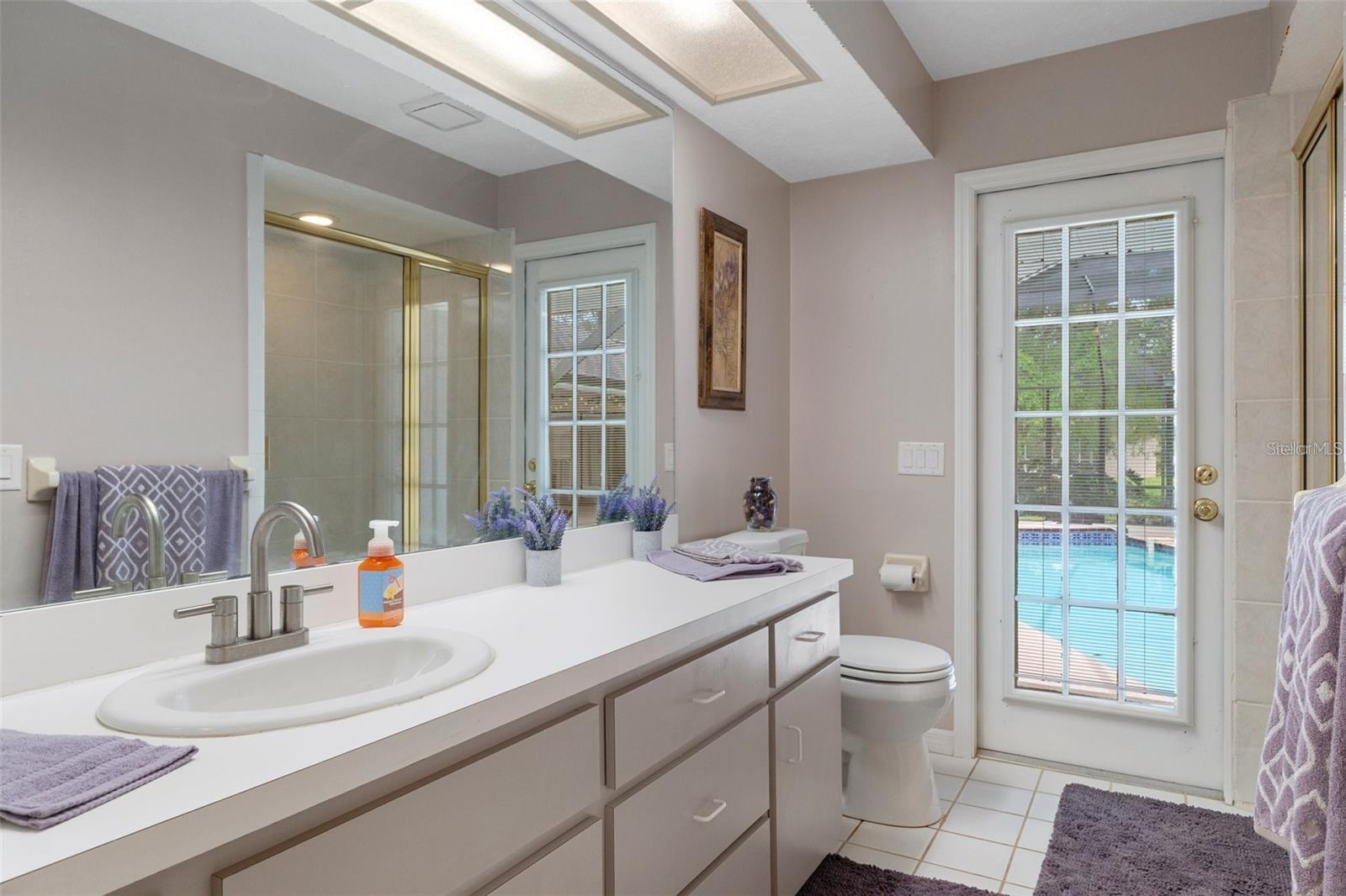 Image 23 of 37 For 6475 Laurel Oak Drive