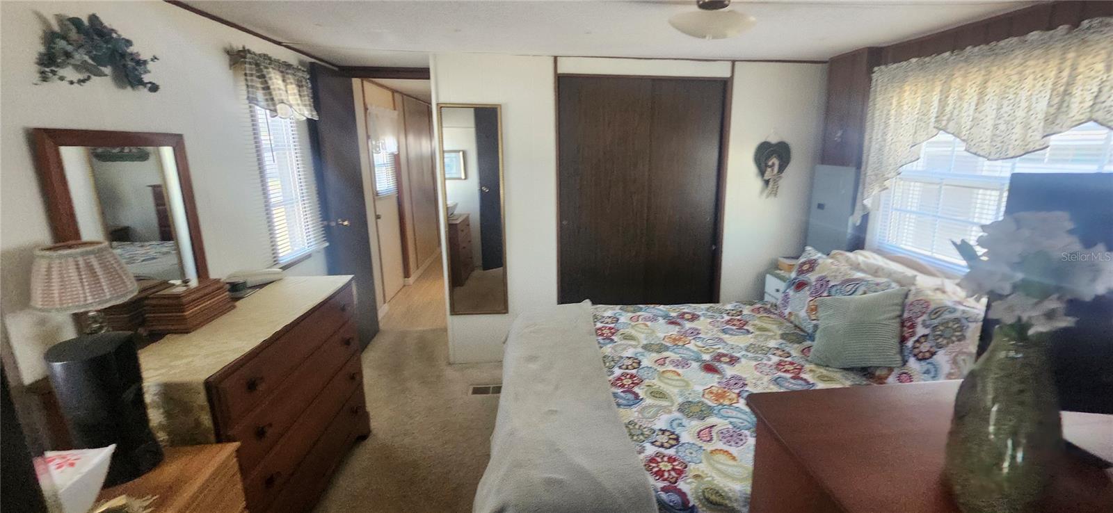 Image 34 of 41 For 5609 Sunshine Park Drive