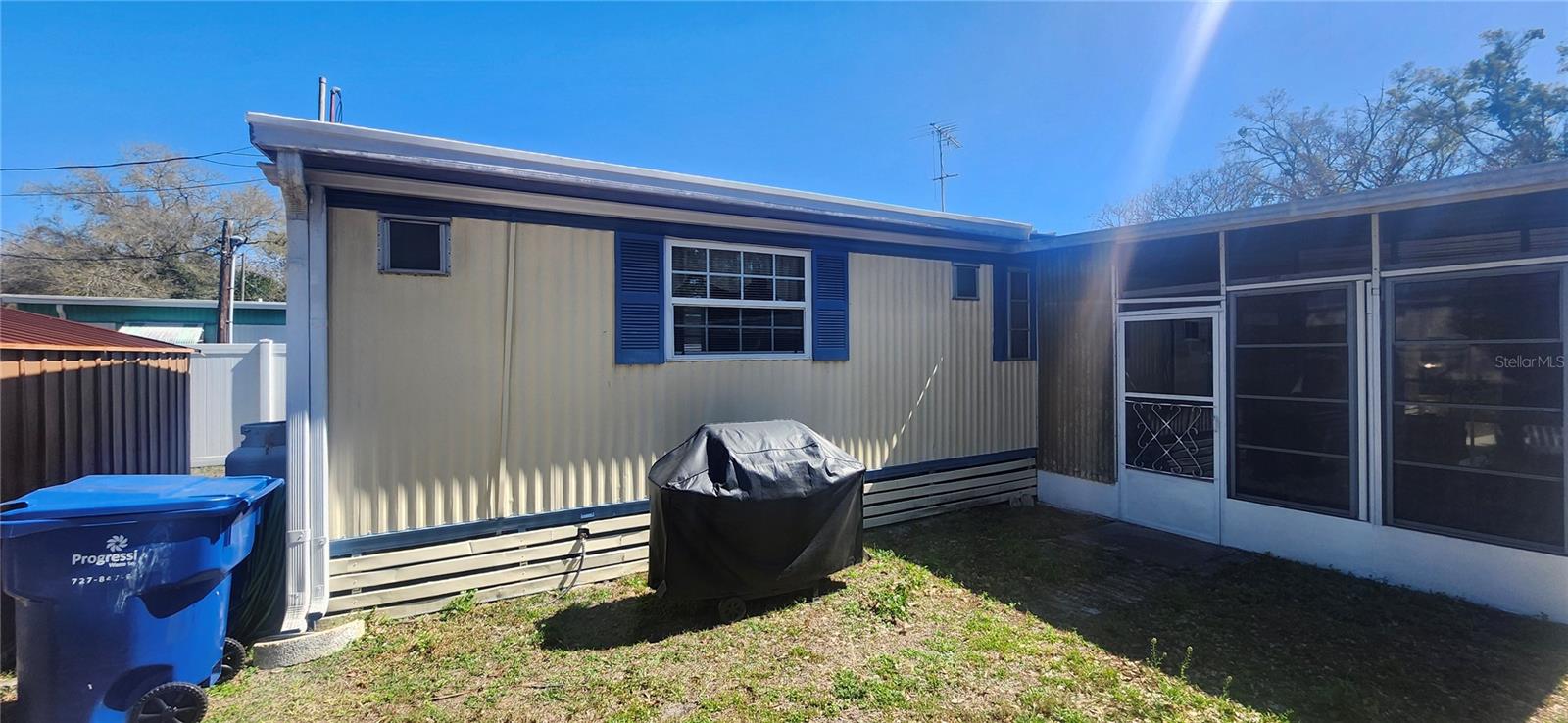 Image 6 of 41 For 5609 Sunshine Park Drive