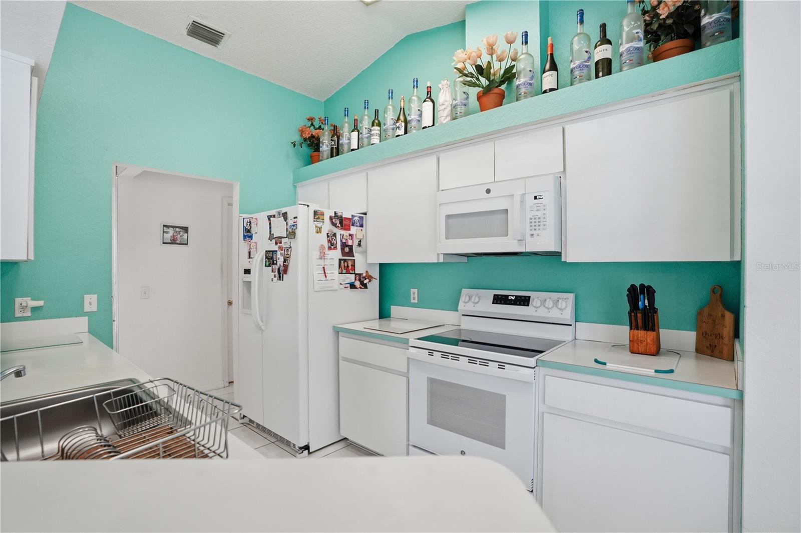 Image 13 of 52 For 12050 Hyde Park Way