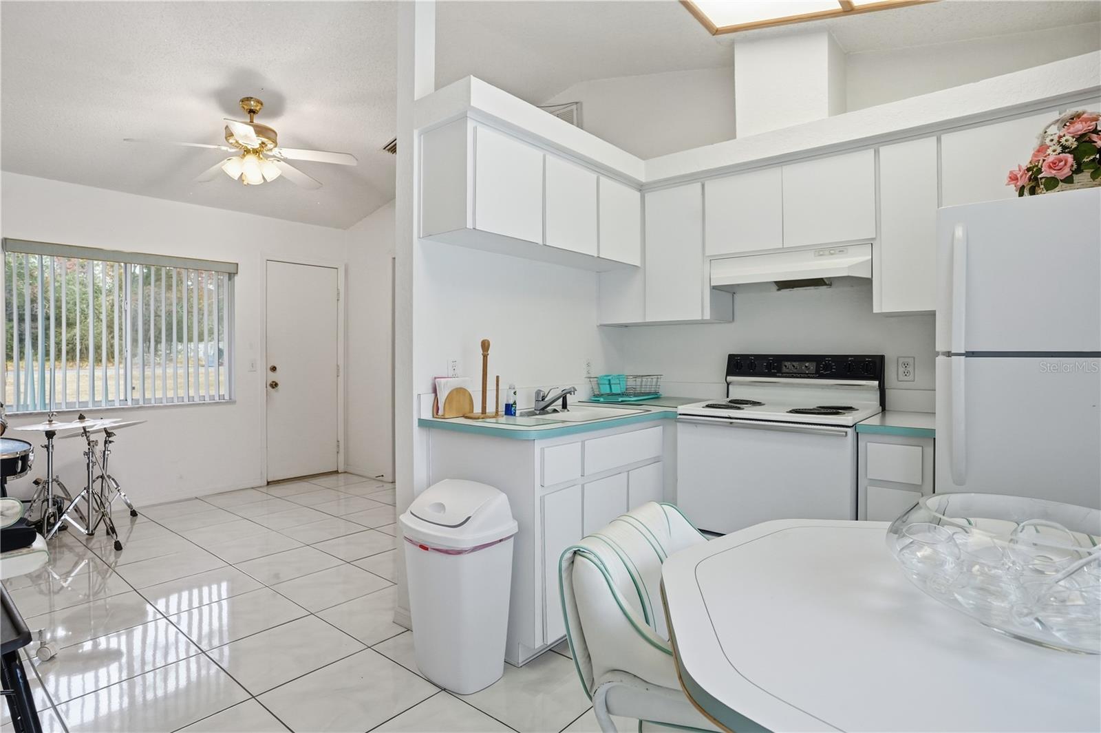 Image 27 of 52 For 12050 Hyde Park Way