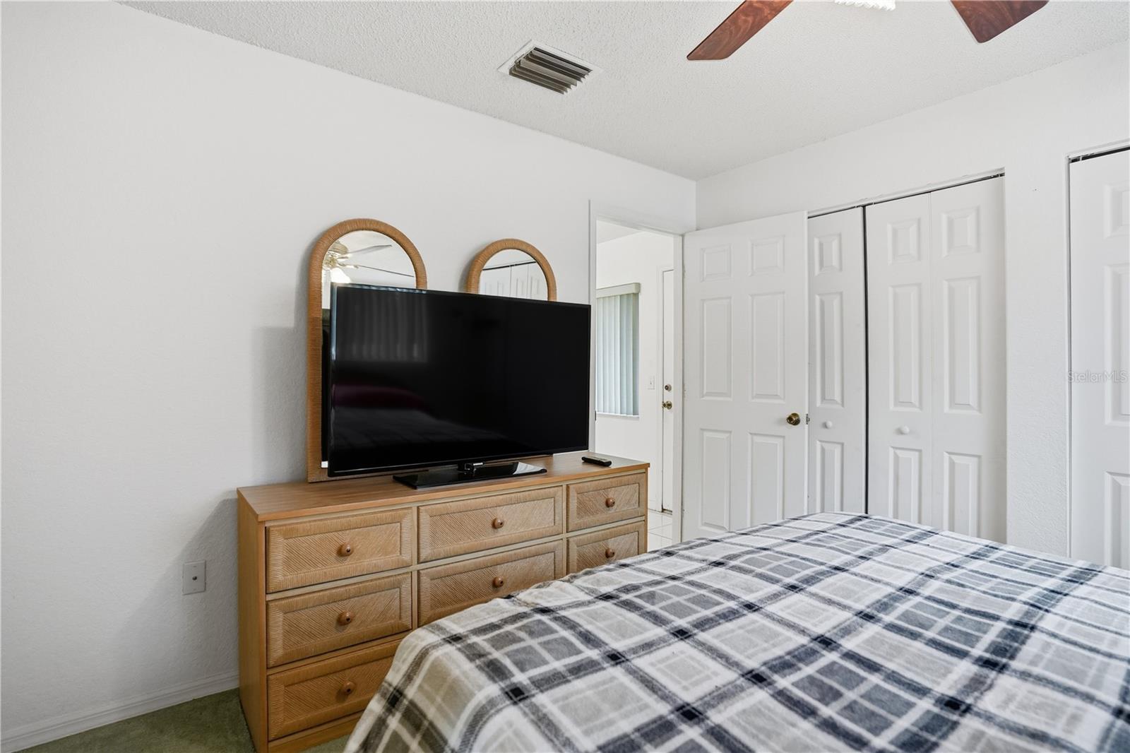 Image 30 of 52 For 12050 Hyde Park Way