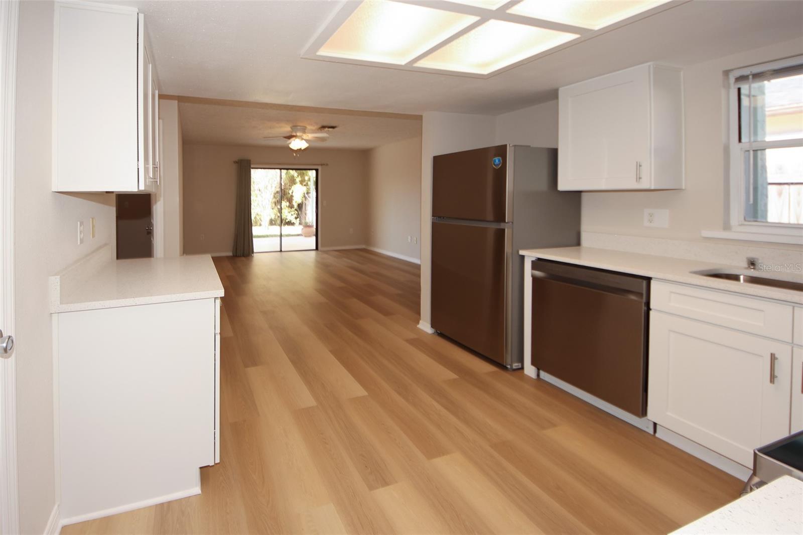 Listing photo id 9 for 12809 Kellywood Circle