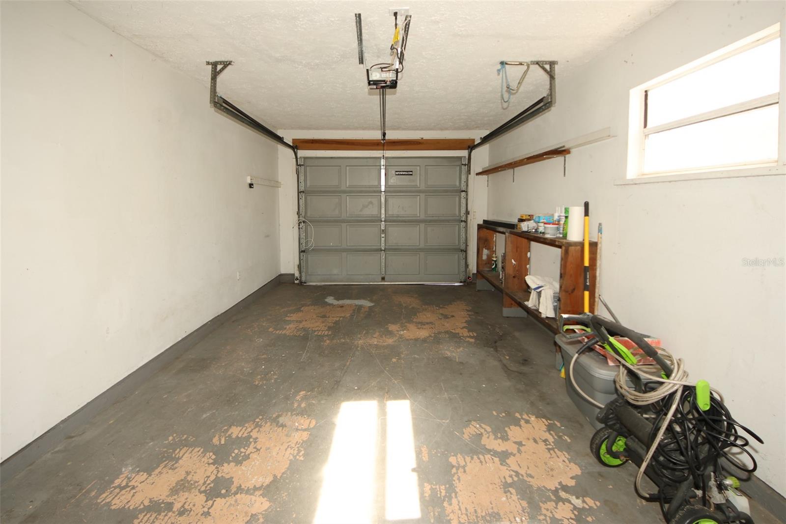 Listing photo id 16 for 12809 Kellywood Circle