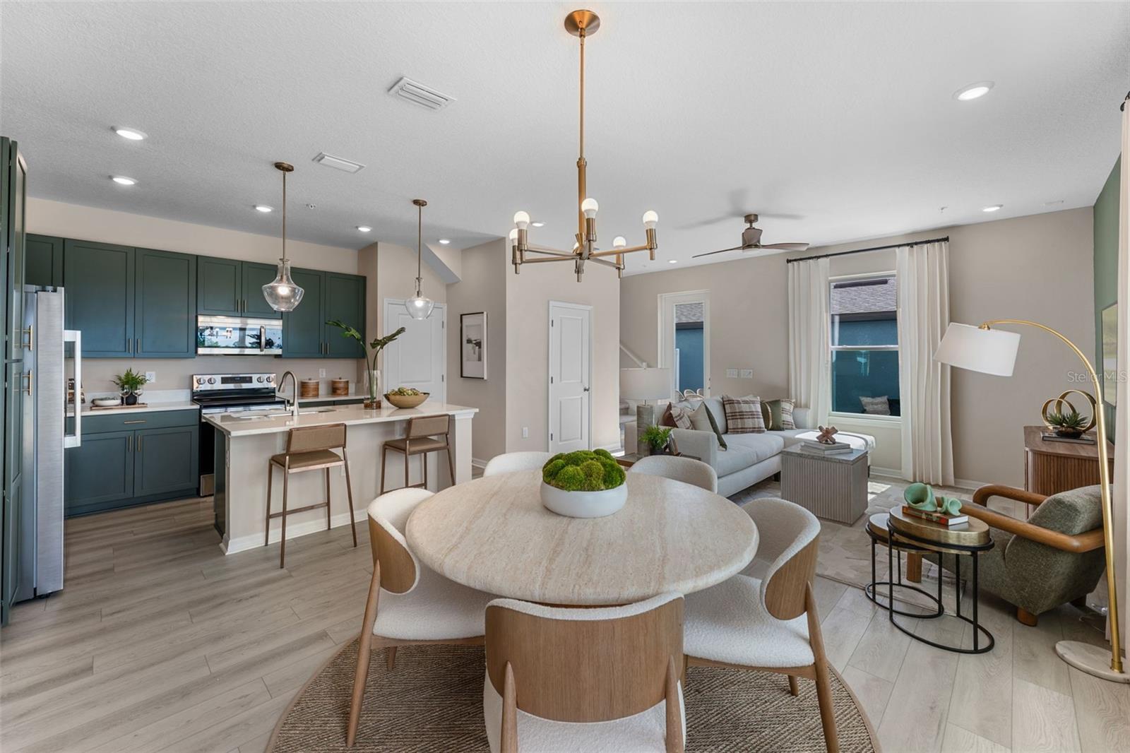 Image 3 of 22 For 628 Emerald Grove Drive