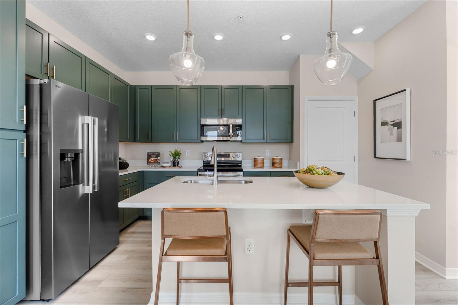 Image 6 of 22 For 628 Emerald Grove Drive