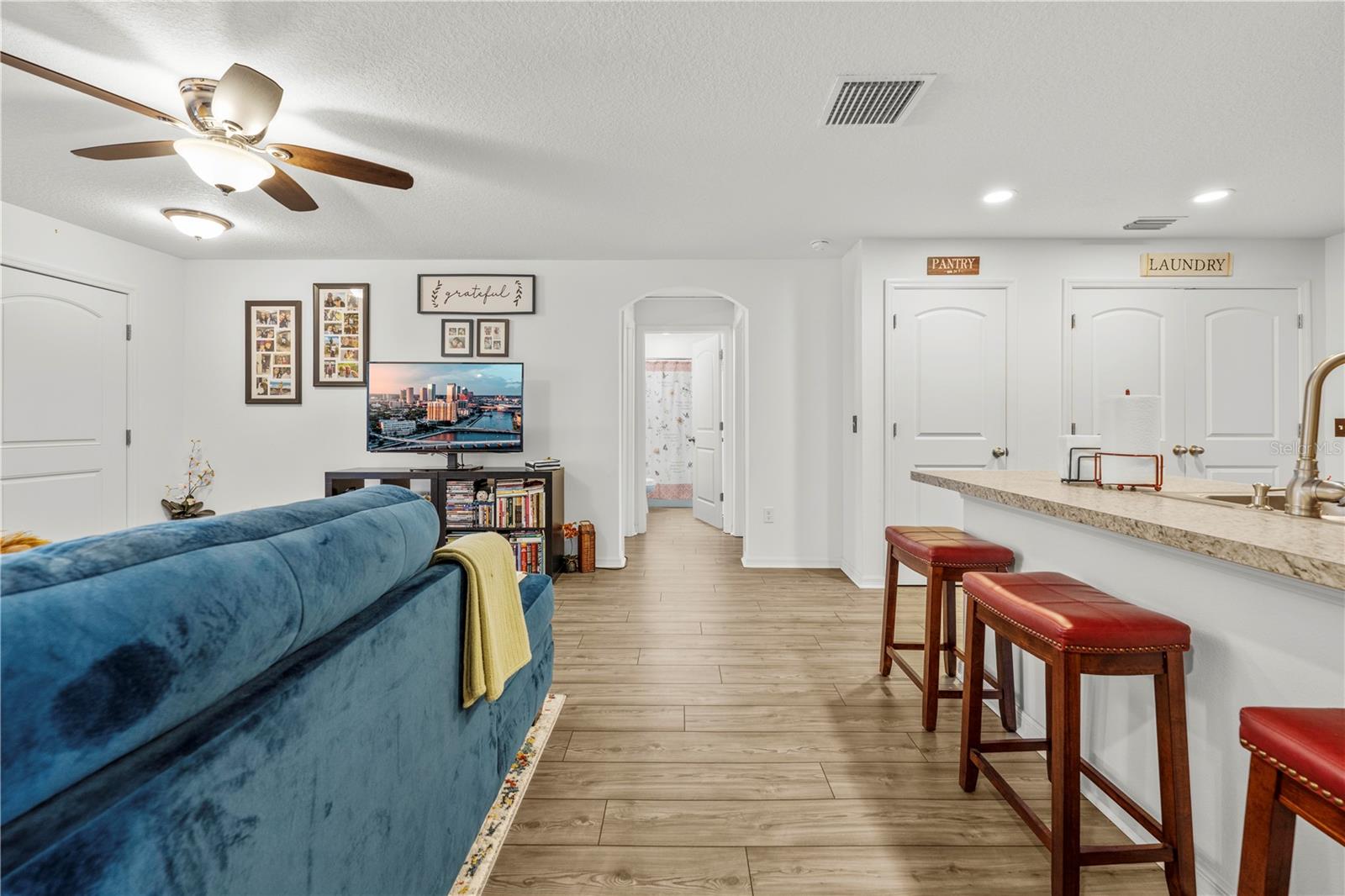 Image 28 of 33 For 26412 Mc Allister Street