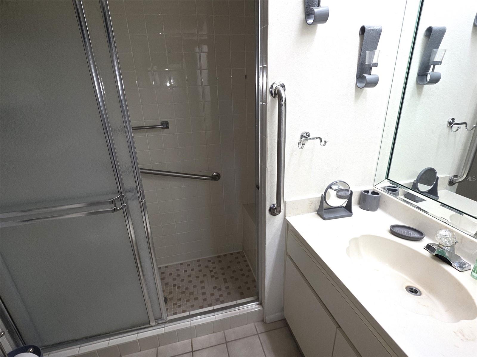 Image 13 of 30 For 6764 Pearleaf Court