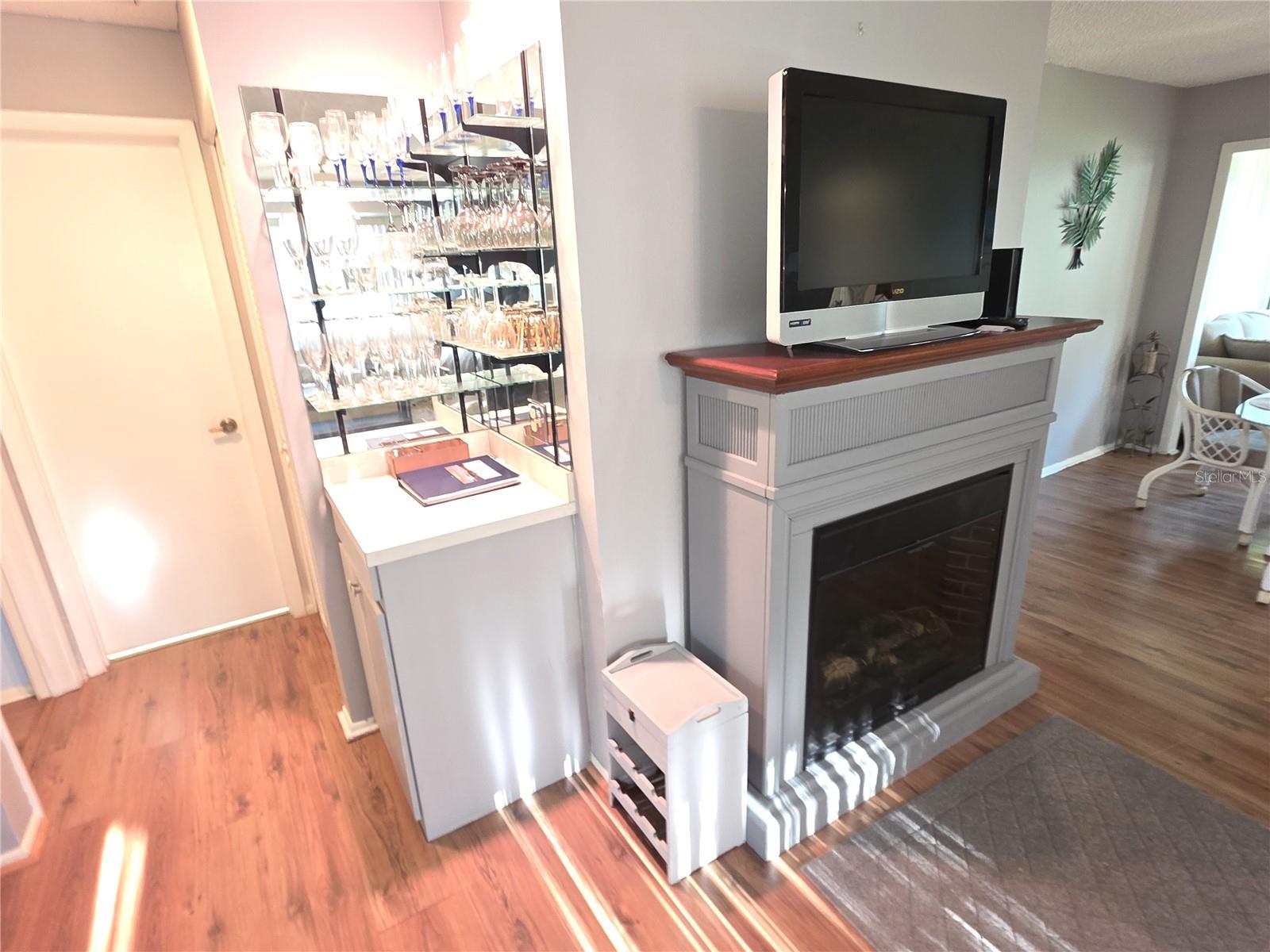 Image 4 of 30 For 6764 Pearleaf Court