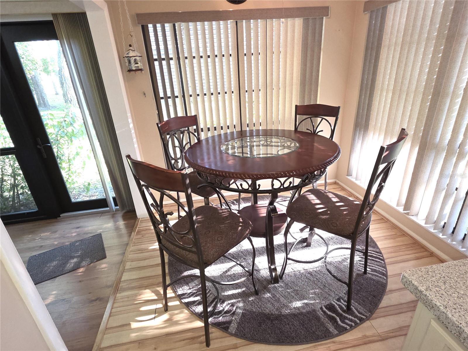 Image 8 of 30 For 6764 Pearleaf Court