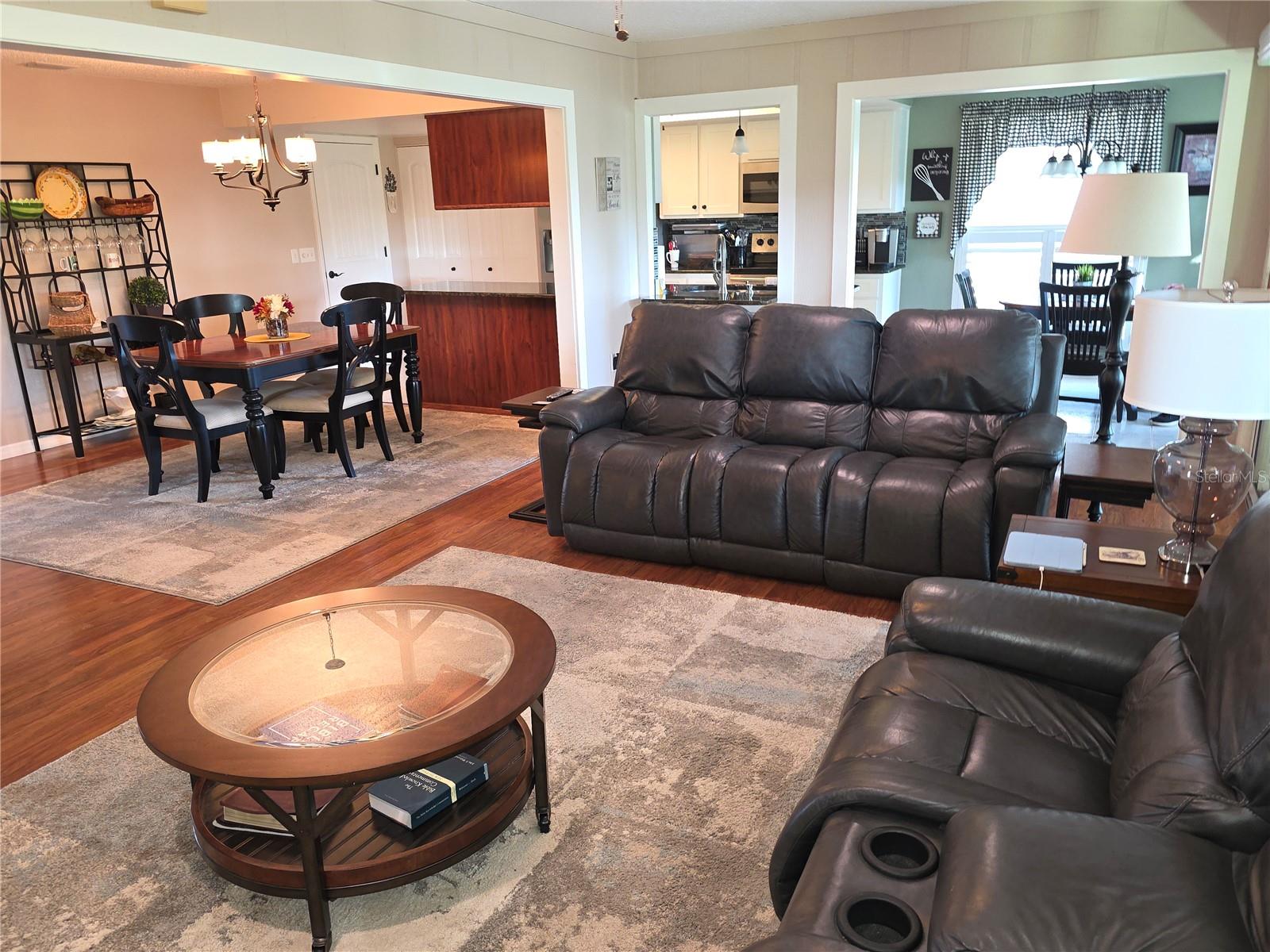 Image 12 of 40 For 7160 Green Abbey Way