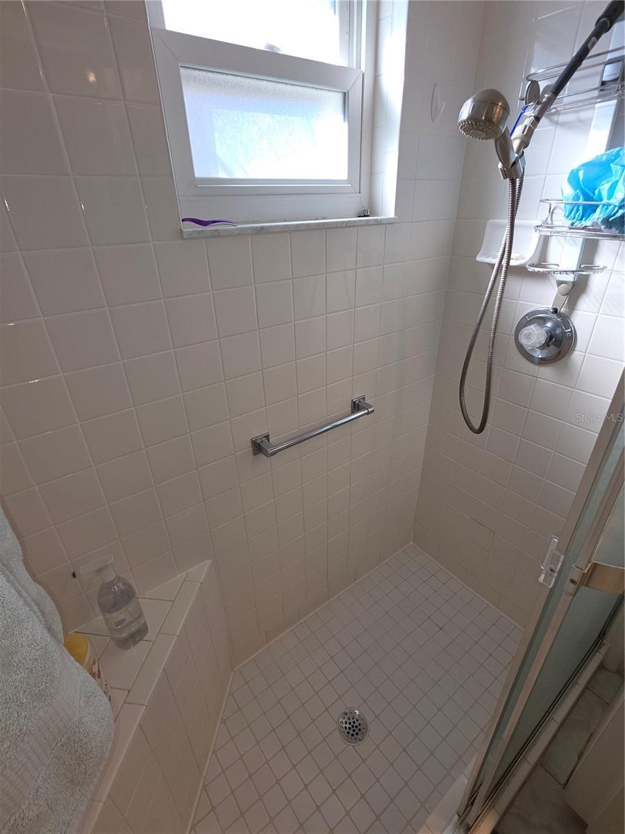 Image 17 of 40 For 7160 Green Abbey Way