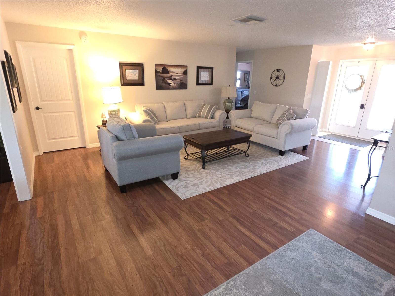 Image 4 of 40 For 7160 Green Abbey Way