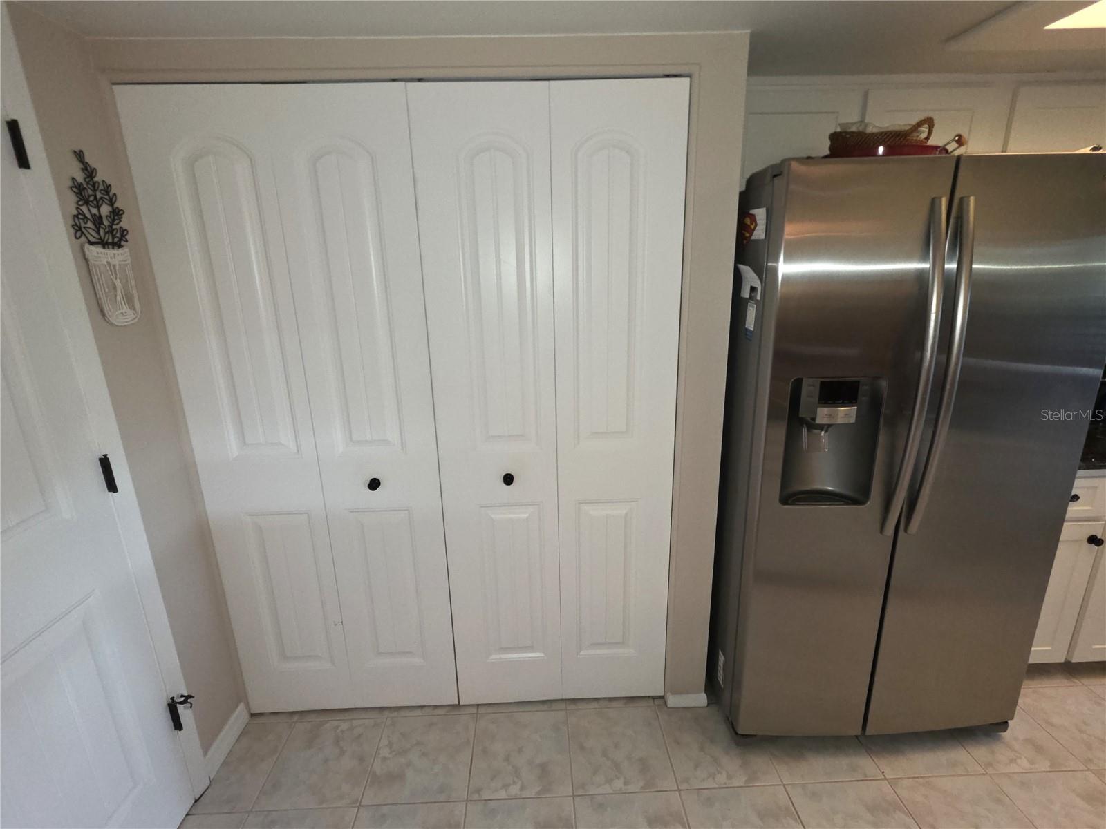 Image 8 of 40 For 7160 Green Abbey Way