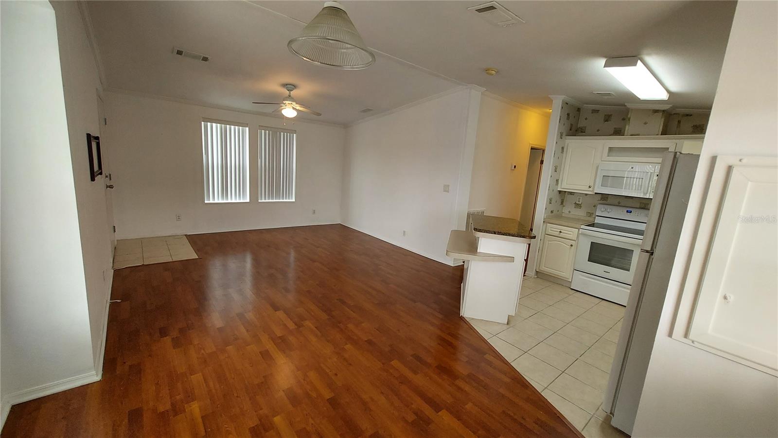 Image 5 of 35 For 2346 Druid Road E 1106