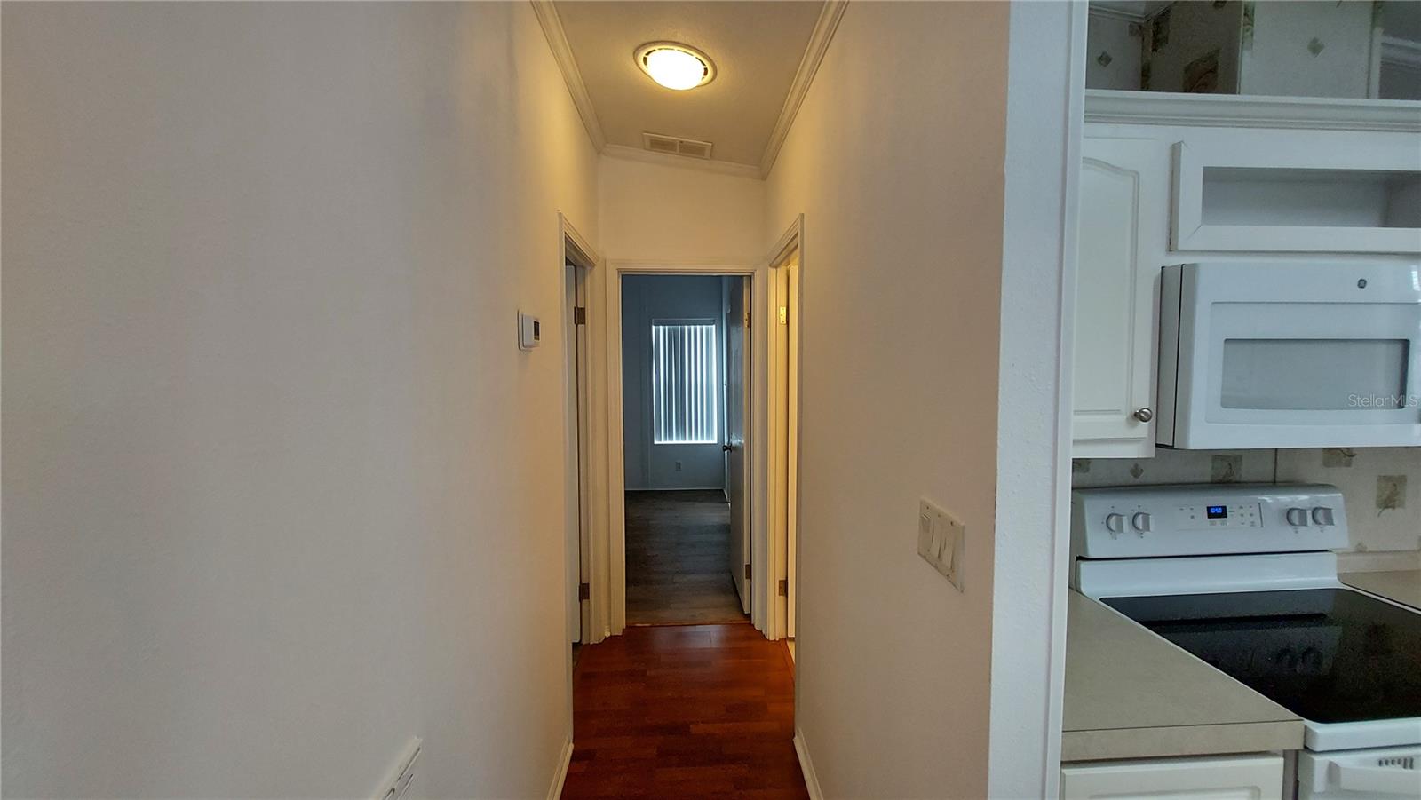 Image 7 of 35 For 2346 Druid Road E 1106