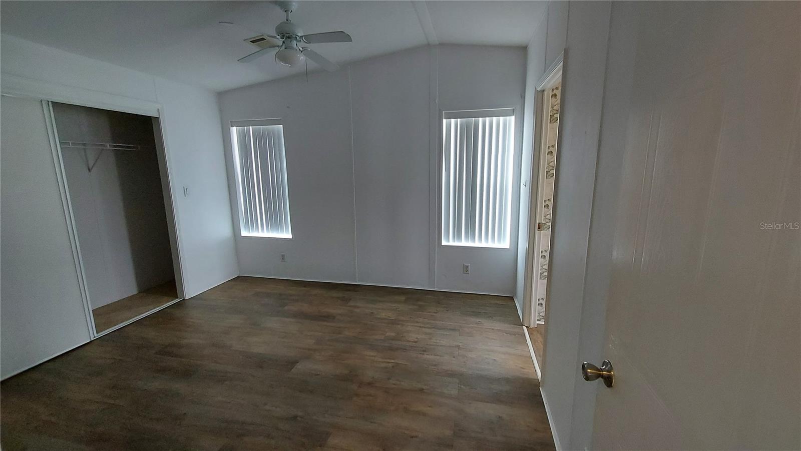 Image 8 of 35 For 2346 Druid Road E 1106