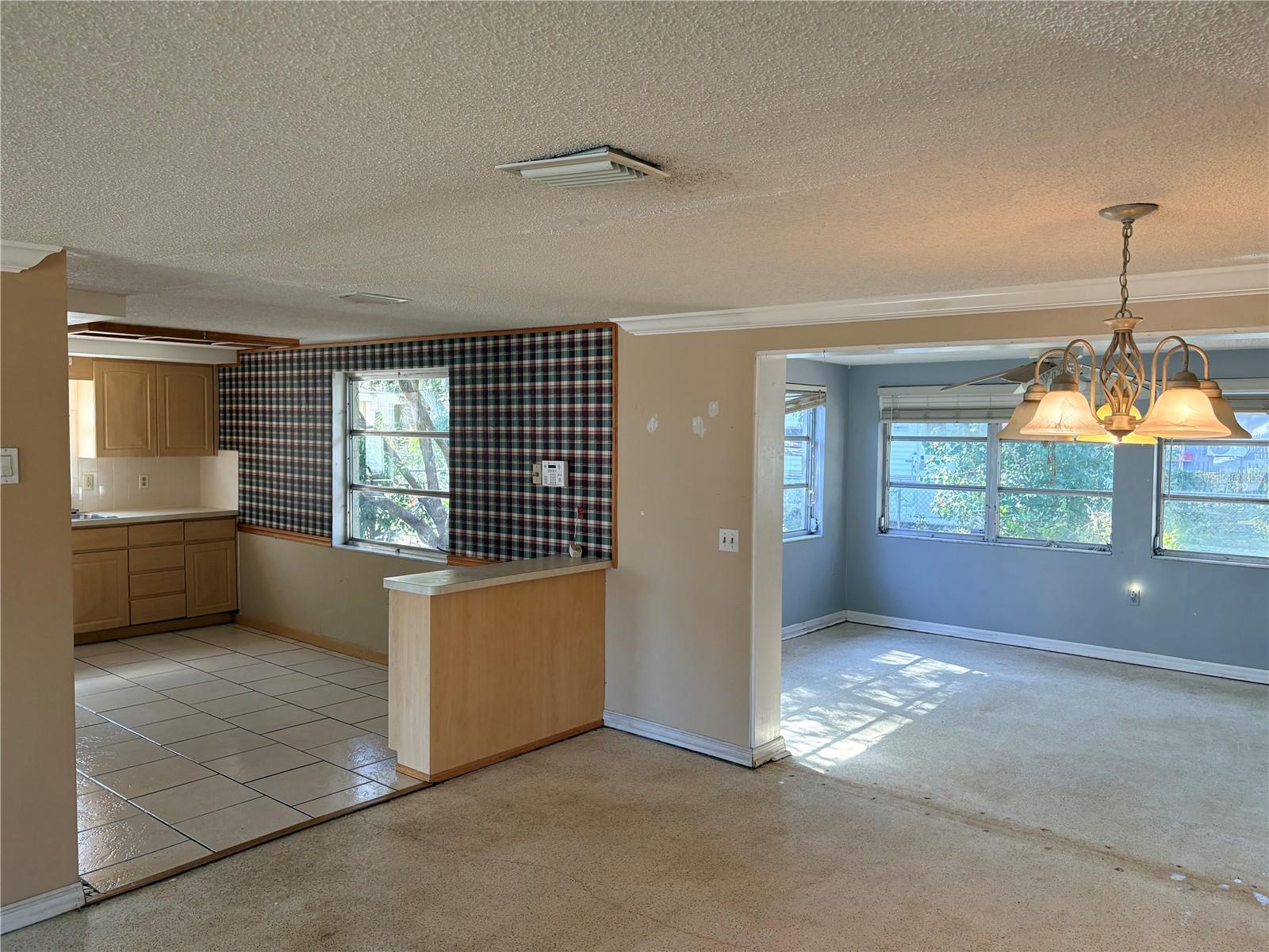 Image 10 of 27 For 4609 Irene Loop