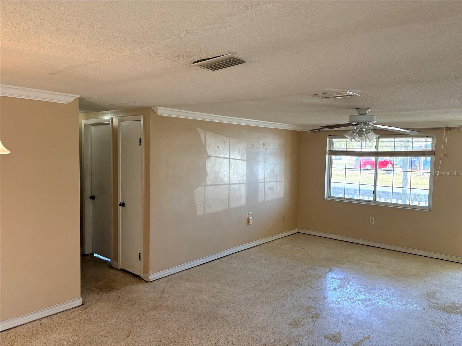 Image 12 of 27 For 4609 Irene Loop